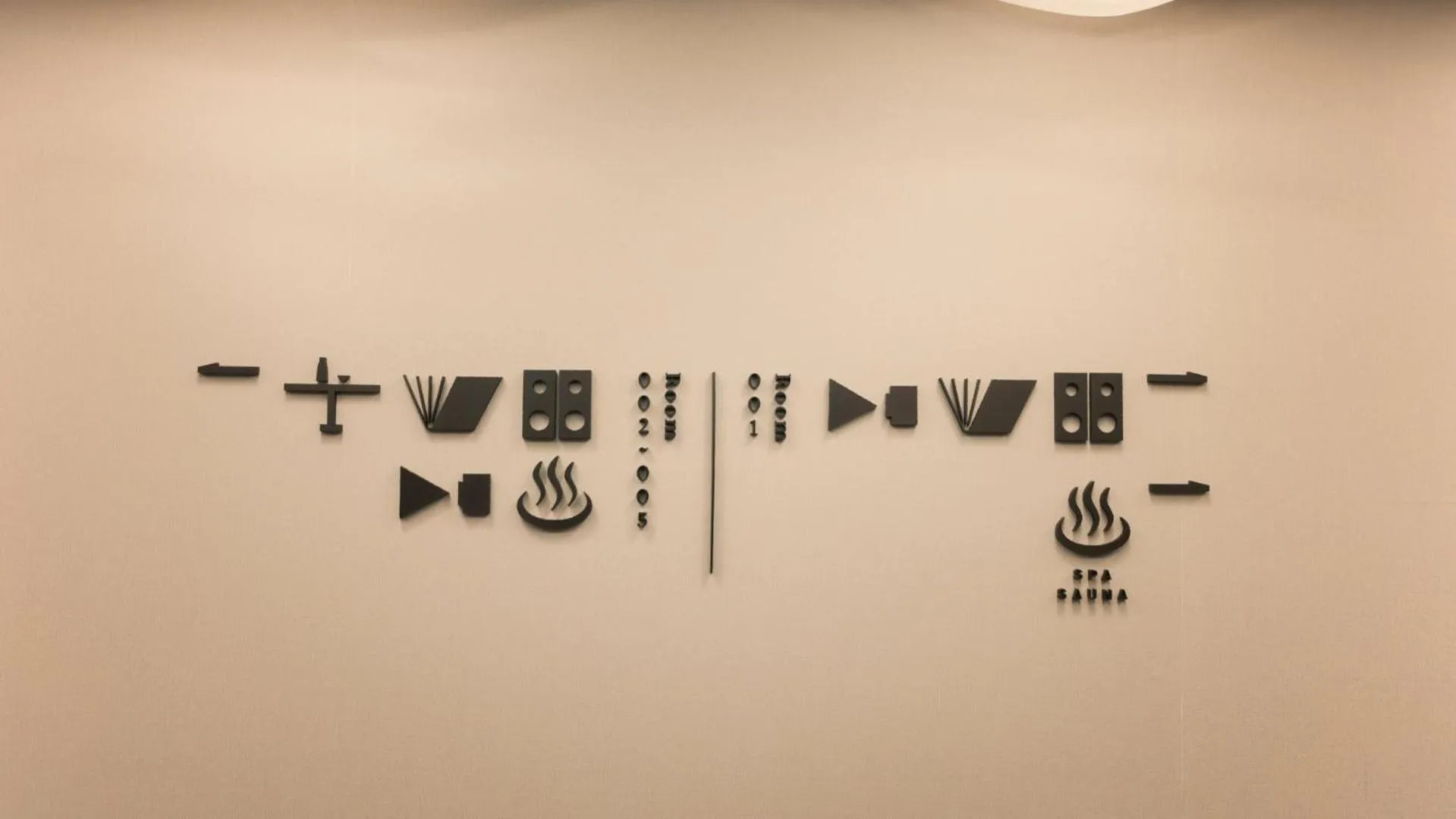 Lobby or reception in Workers Hotel Daejeon by Aank