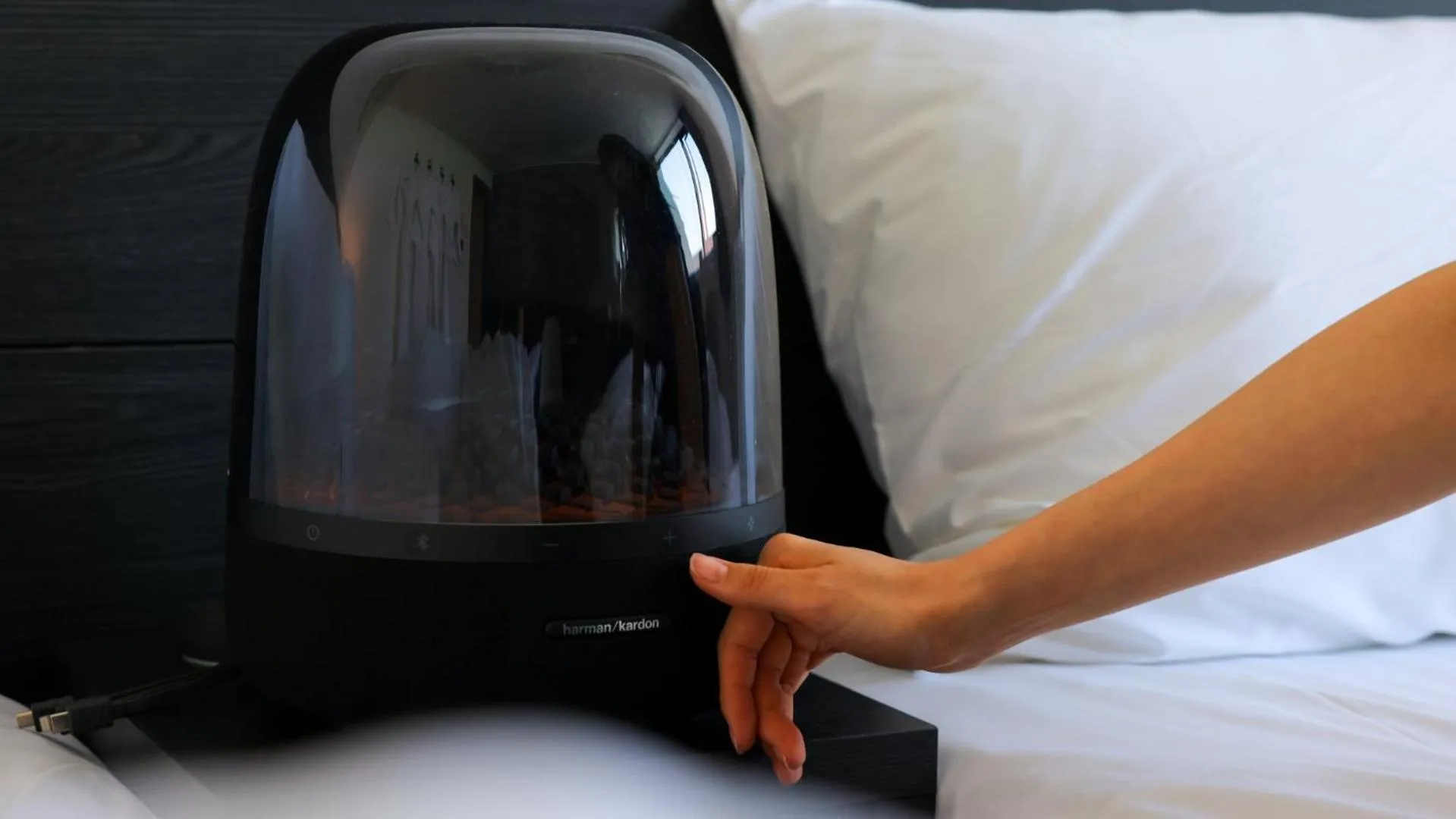 Photo of the whole room, Bed in Workers Hotel Daejeon by Aank