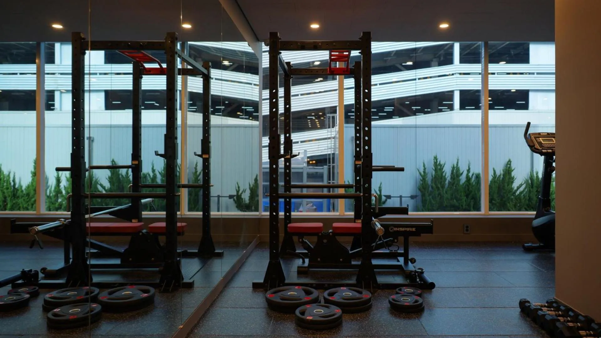 Fitness centre/facilities in Workers Hotel Daejeon by Aank