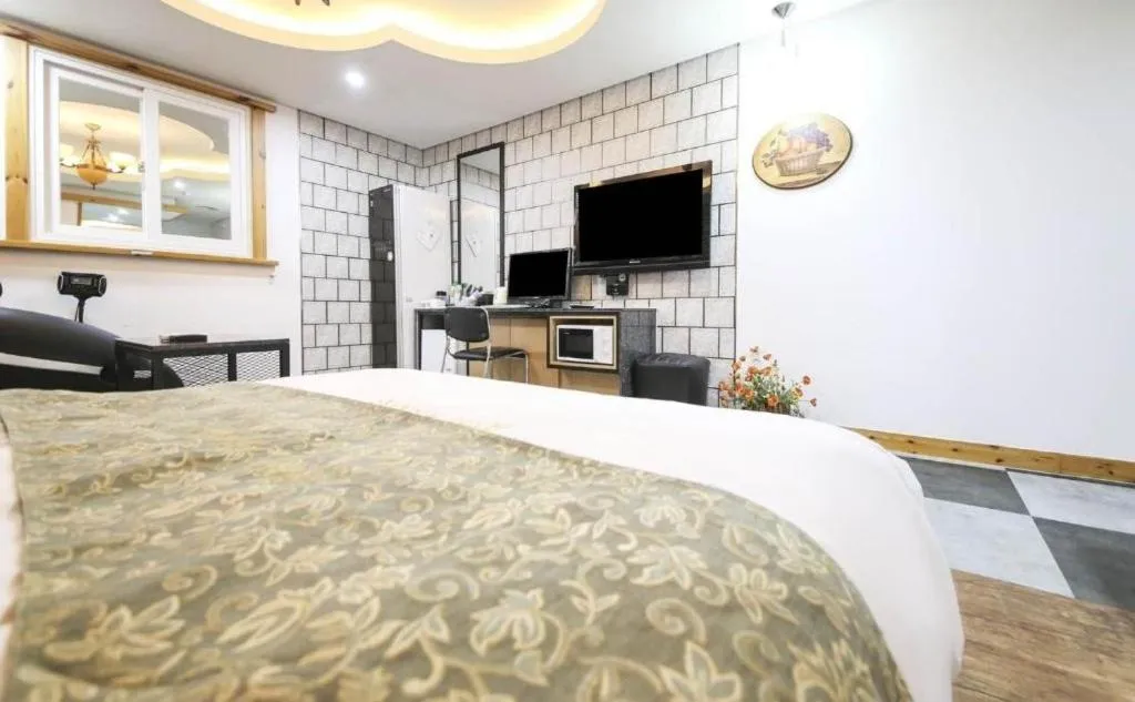 Cheonan Business Hotel