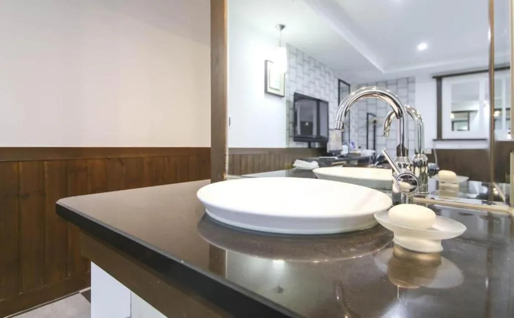 Cheonan Business Hotel