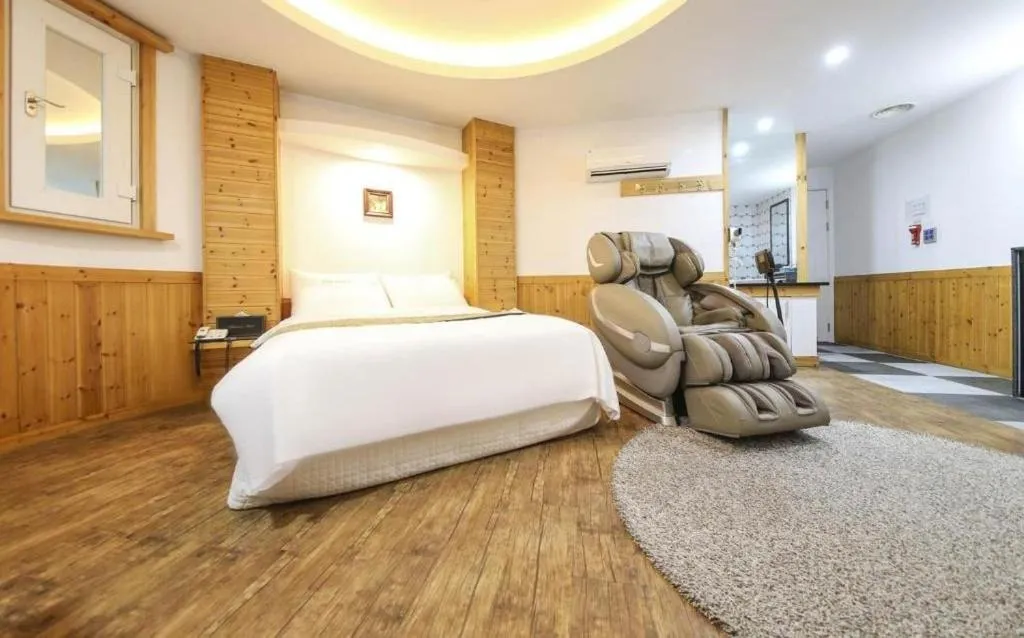 Cheonan Business Hotel