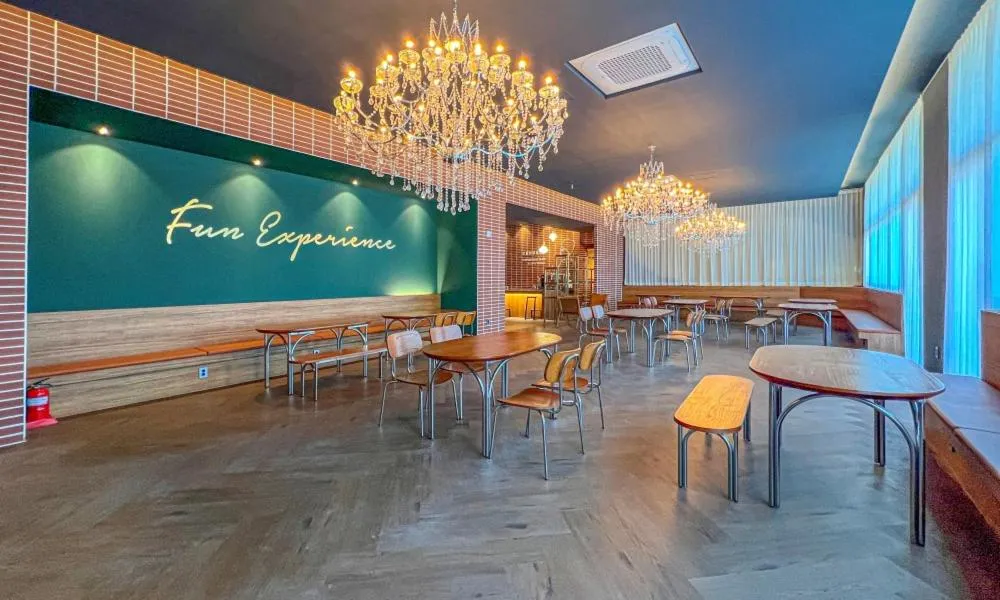 Seating area in Busan Nampo Cotice The Ground