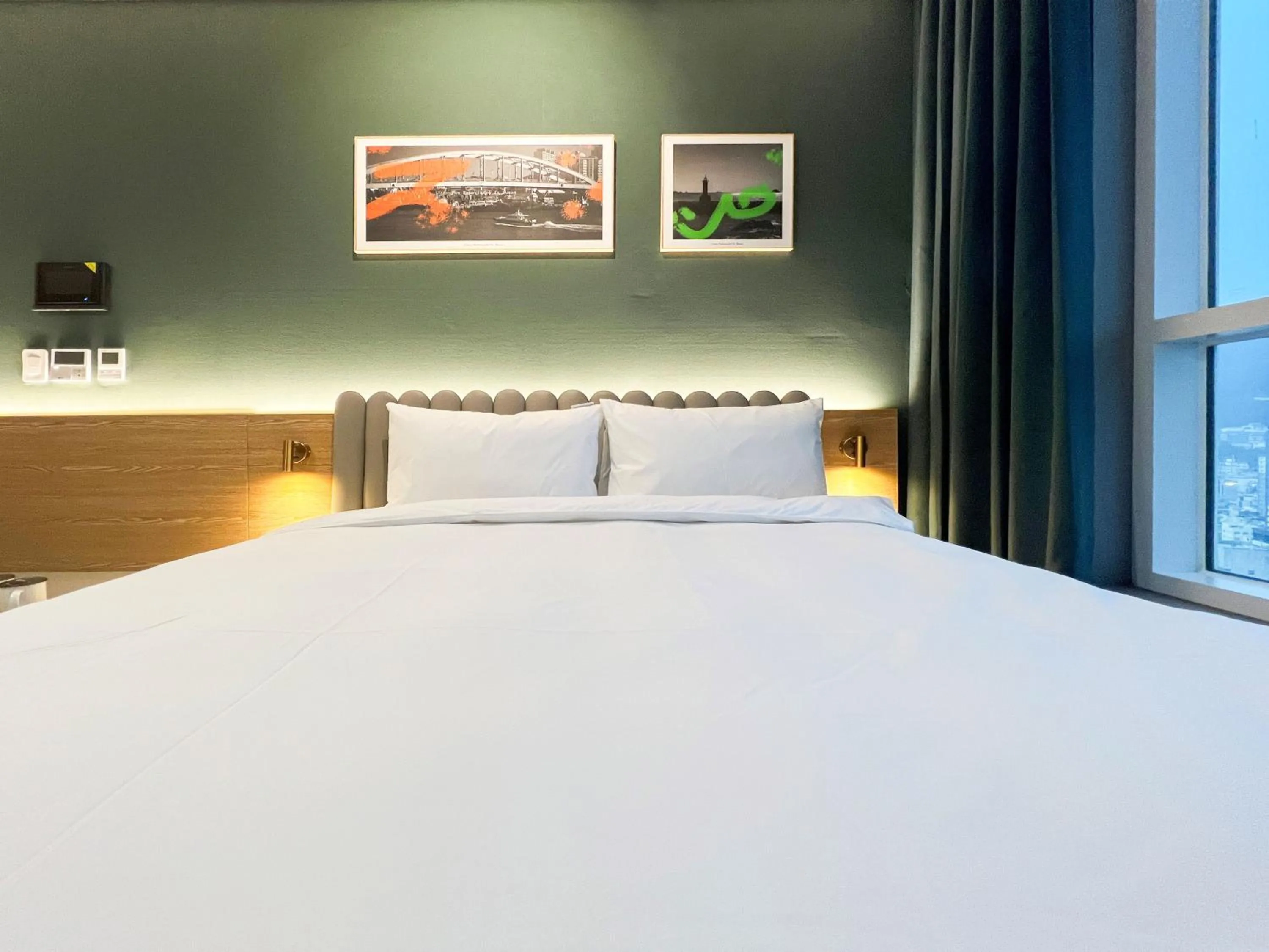 Photo of the whole room, Bed in Busan Nampo Cotice The Ground