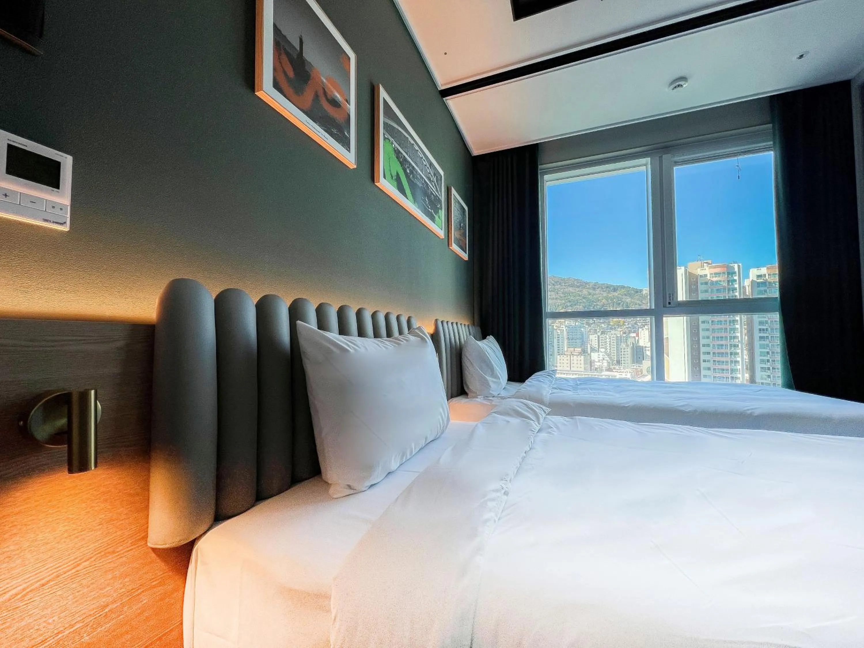 Bedroom, Bed in Busan Nampo Cotice The Ground