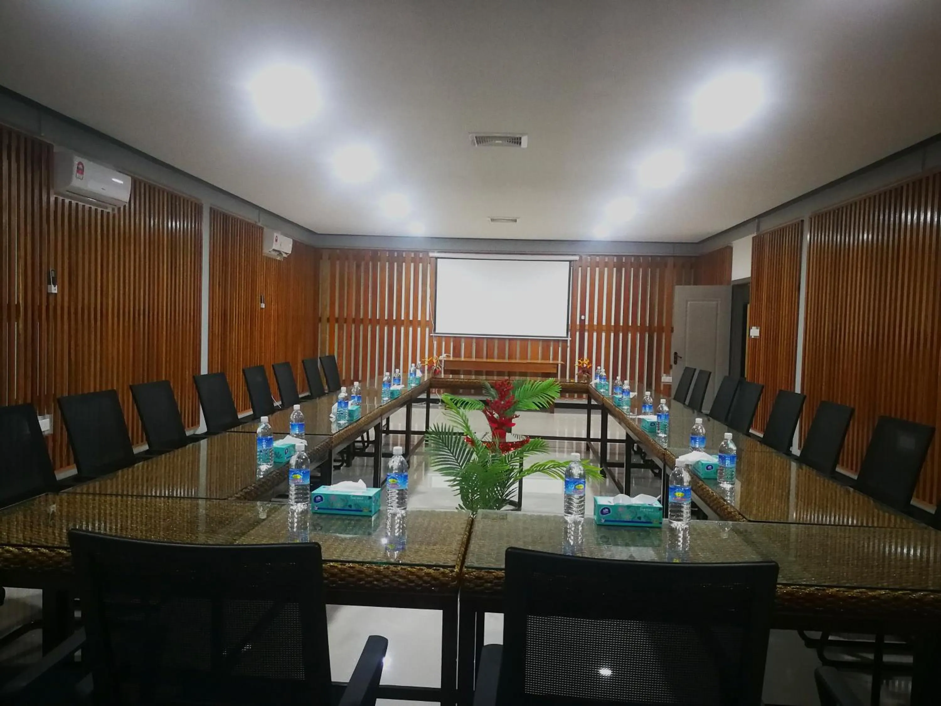 Meeting/conference room in Marina Hotel
