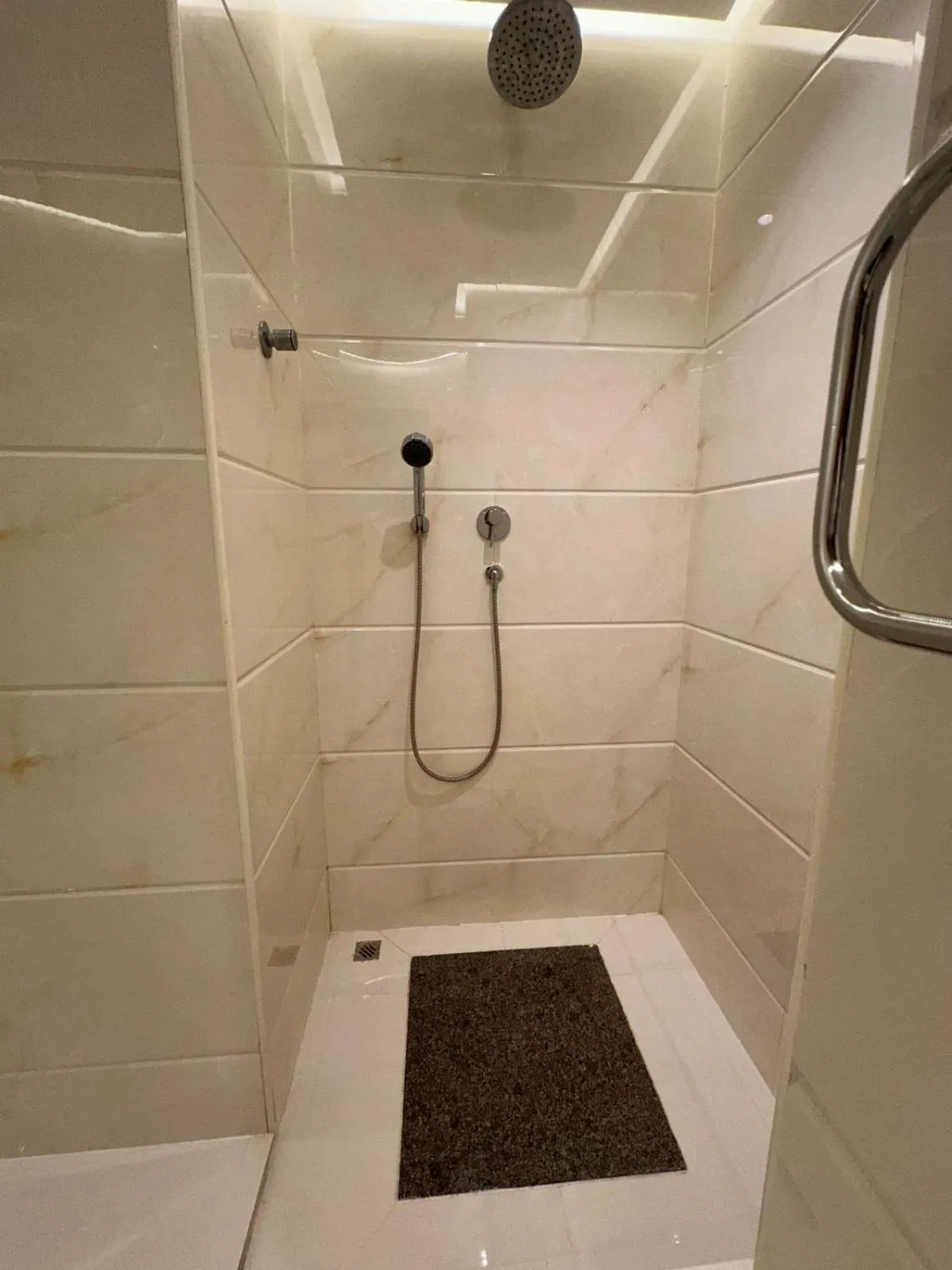 Shower in Dibba Sea View Hotel by AMA Pro