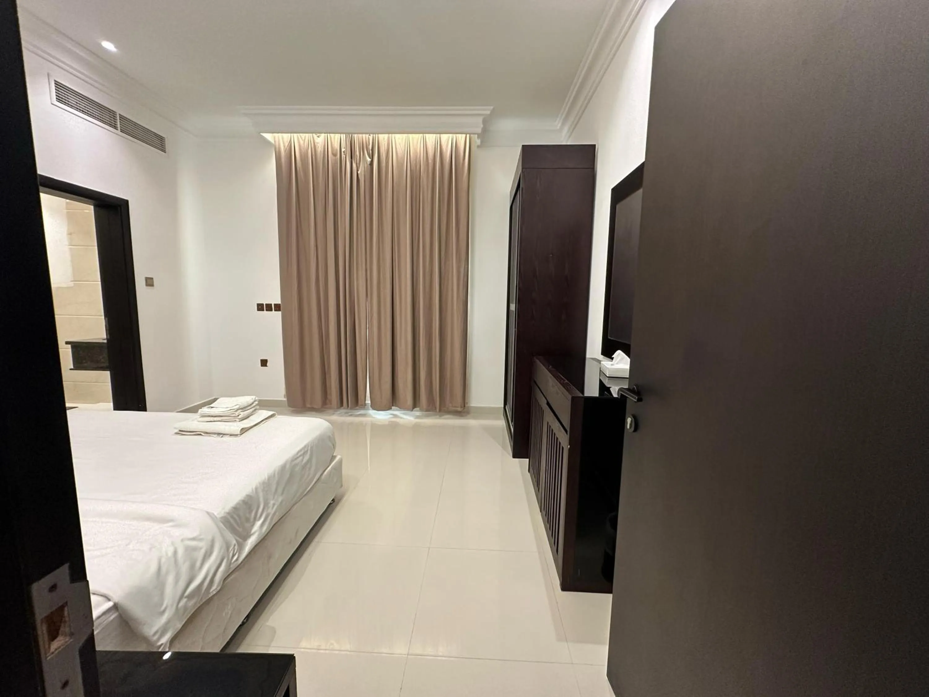 Bedroom, Bed in Dibba Sea View Hotel by AMA Pro