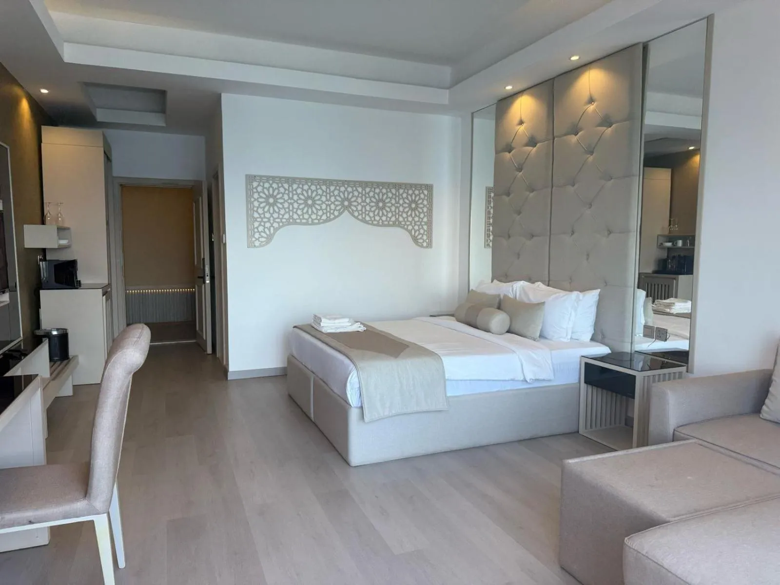 Bed in Dibba Sea View Hotel by AMA Pro