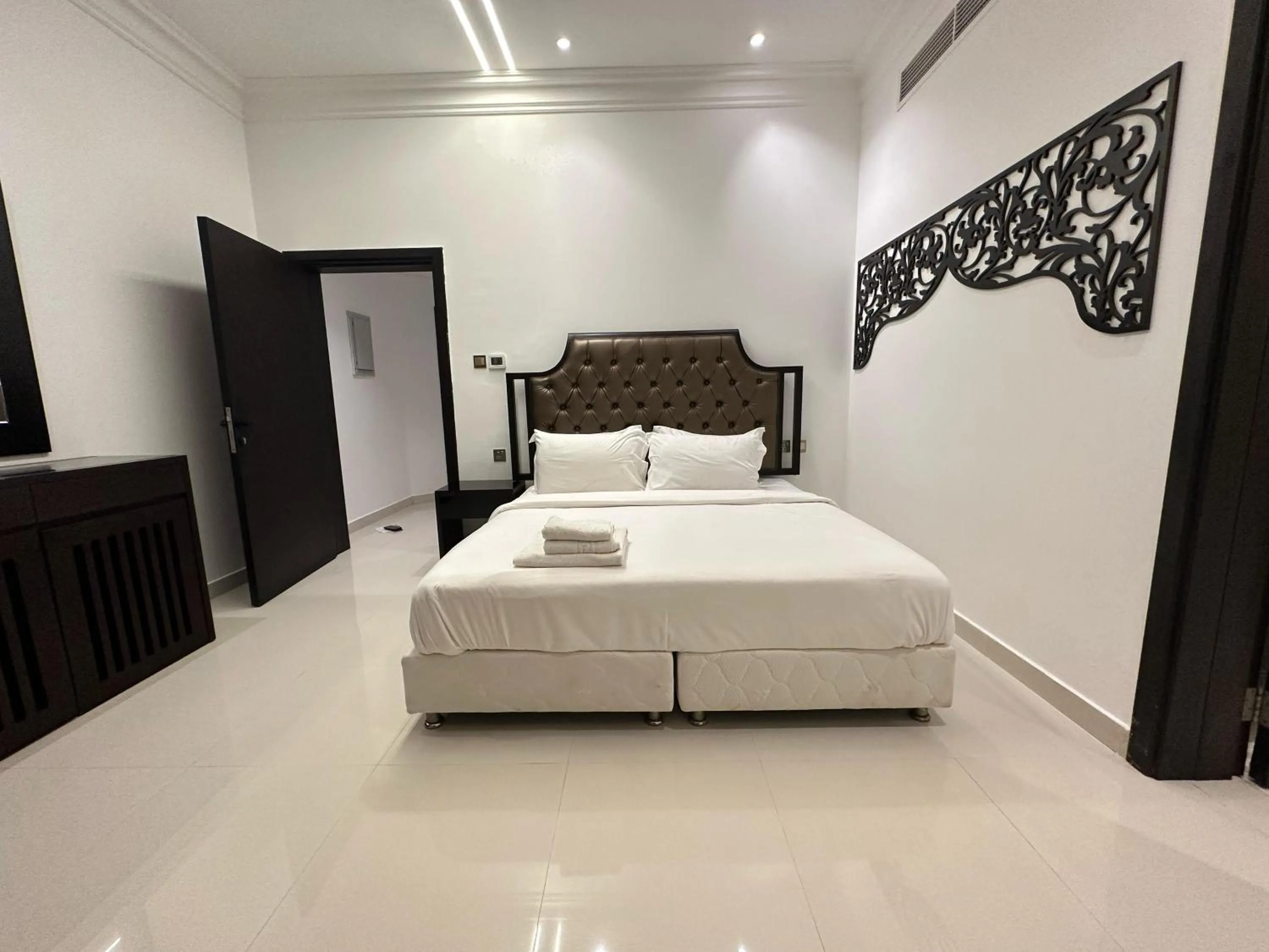 Bedroom, Bed in Dibba Sea View Hotel by AMA Pro