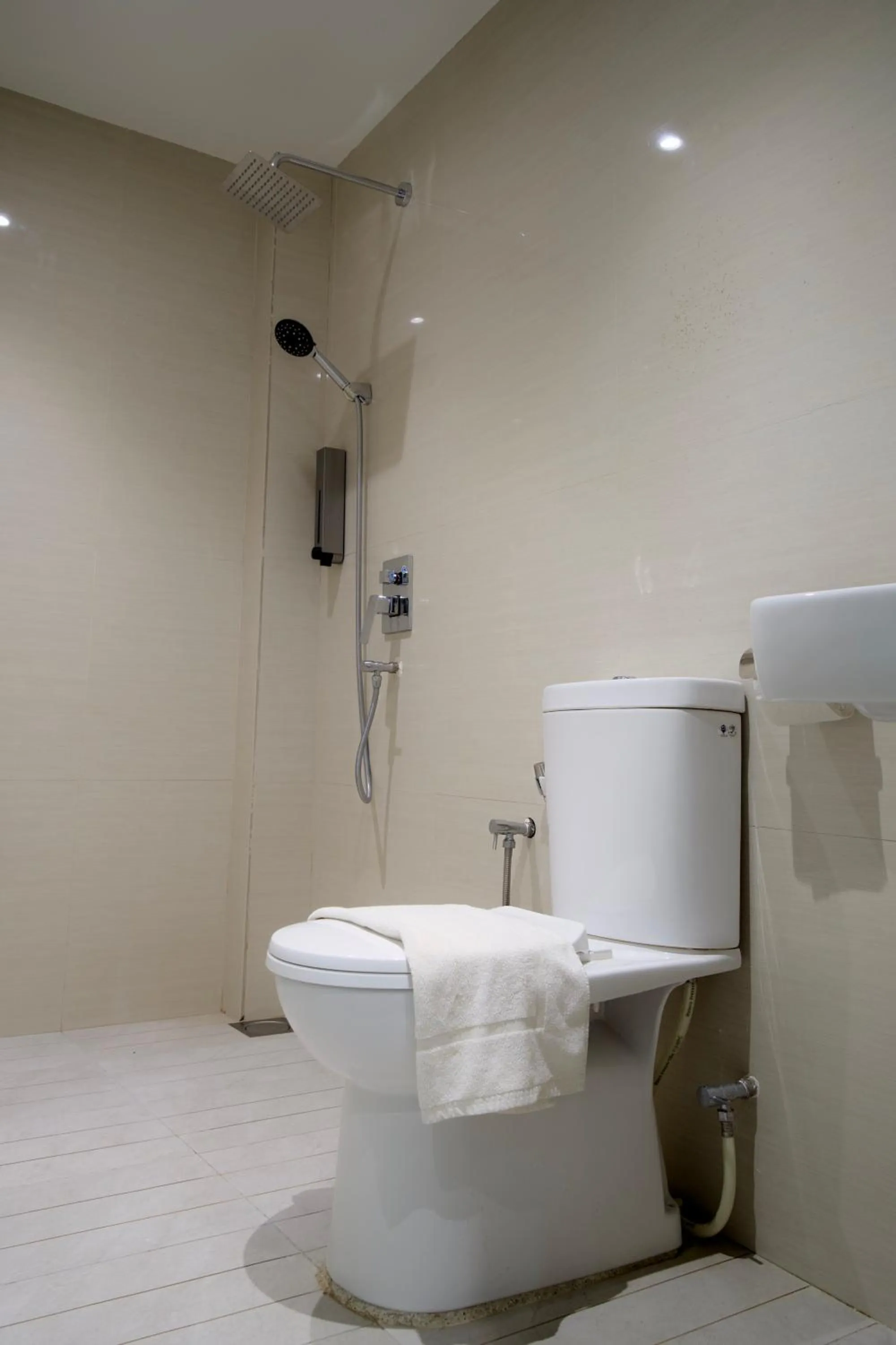 Bathroom in T Hotel Jalan Sultanah