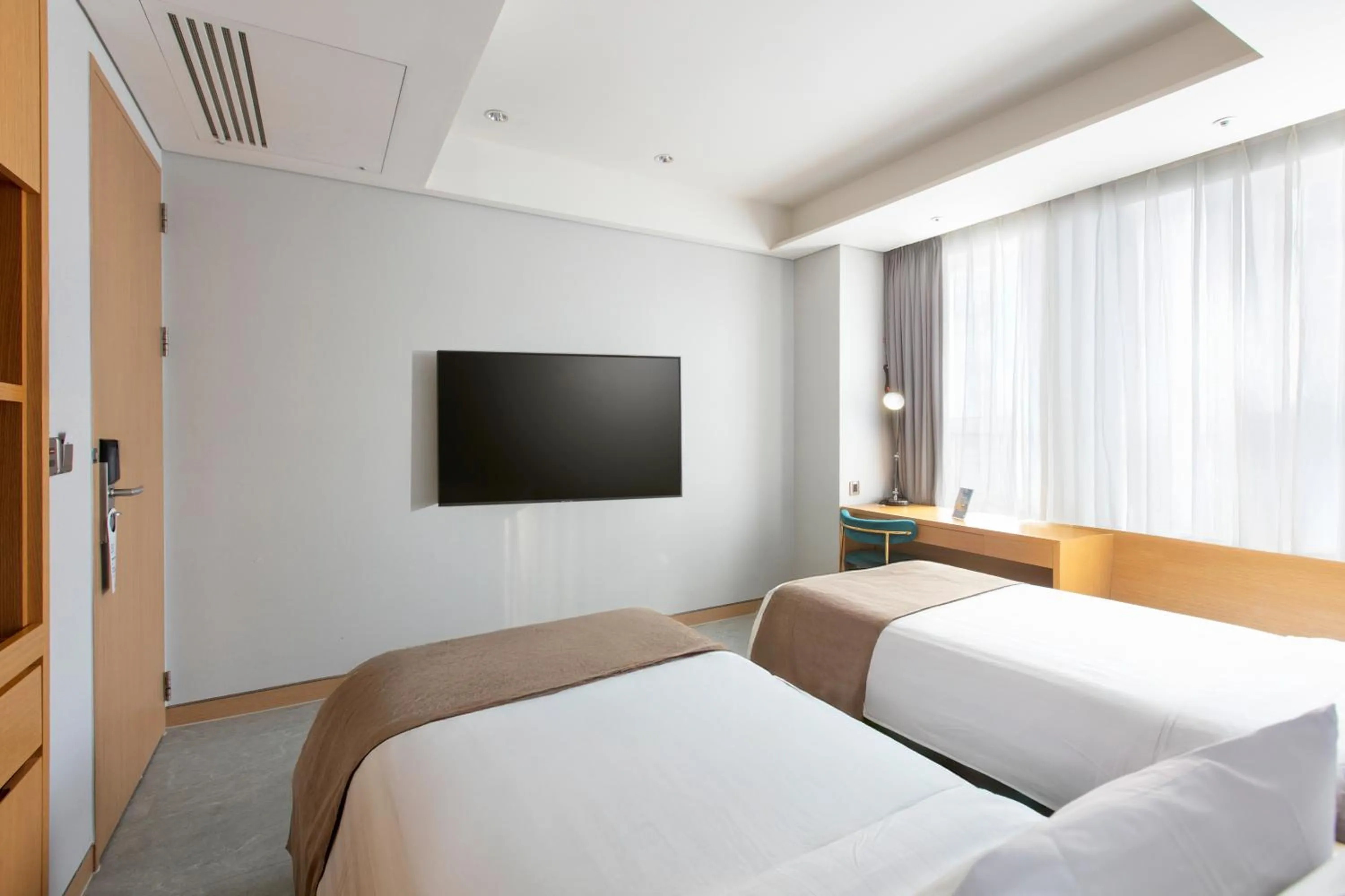 Bed in Days Hotel by Wyndham Seoul Myeongdong