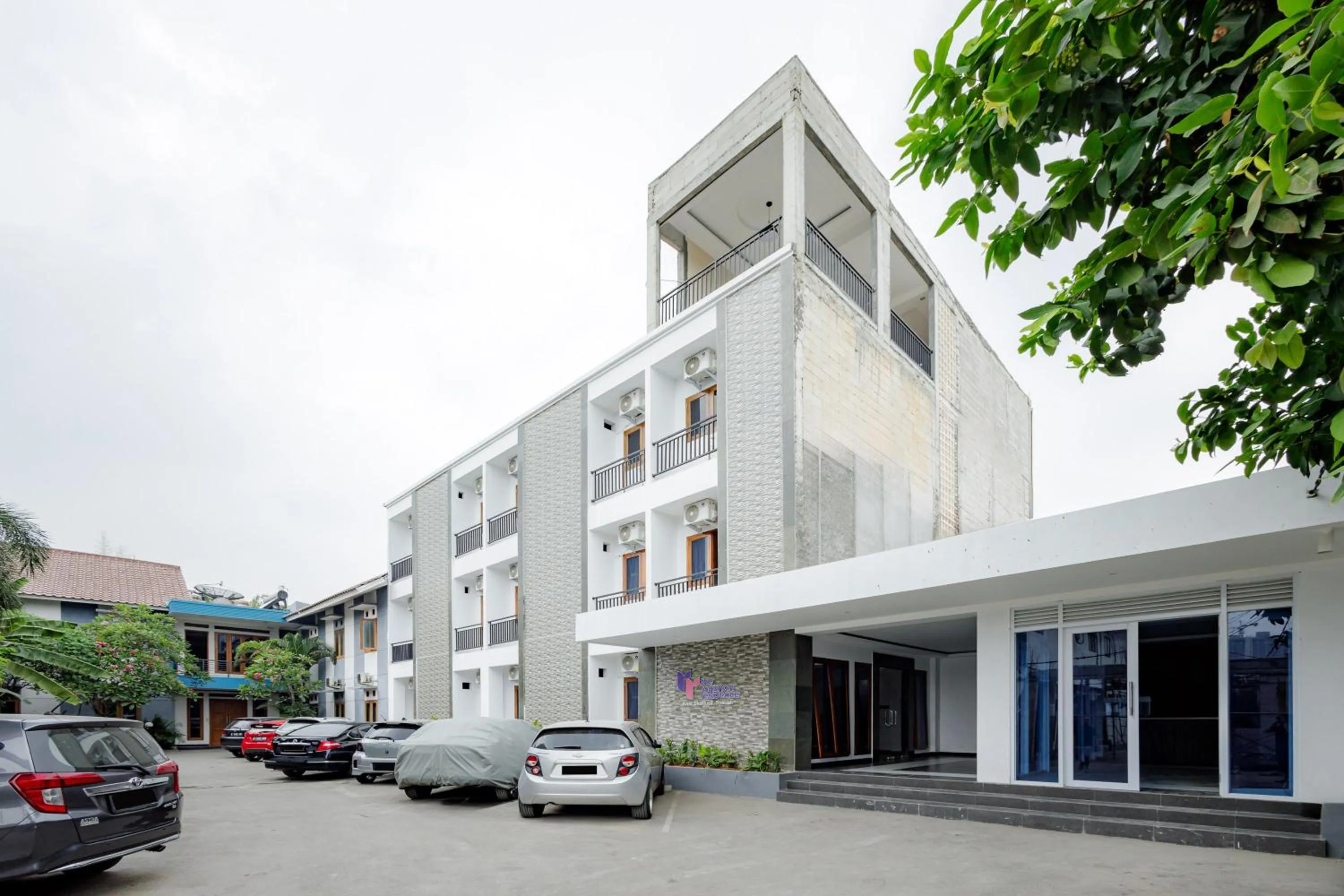 Property building in Urbanview Hotel Syariah The Ragunan Residence
