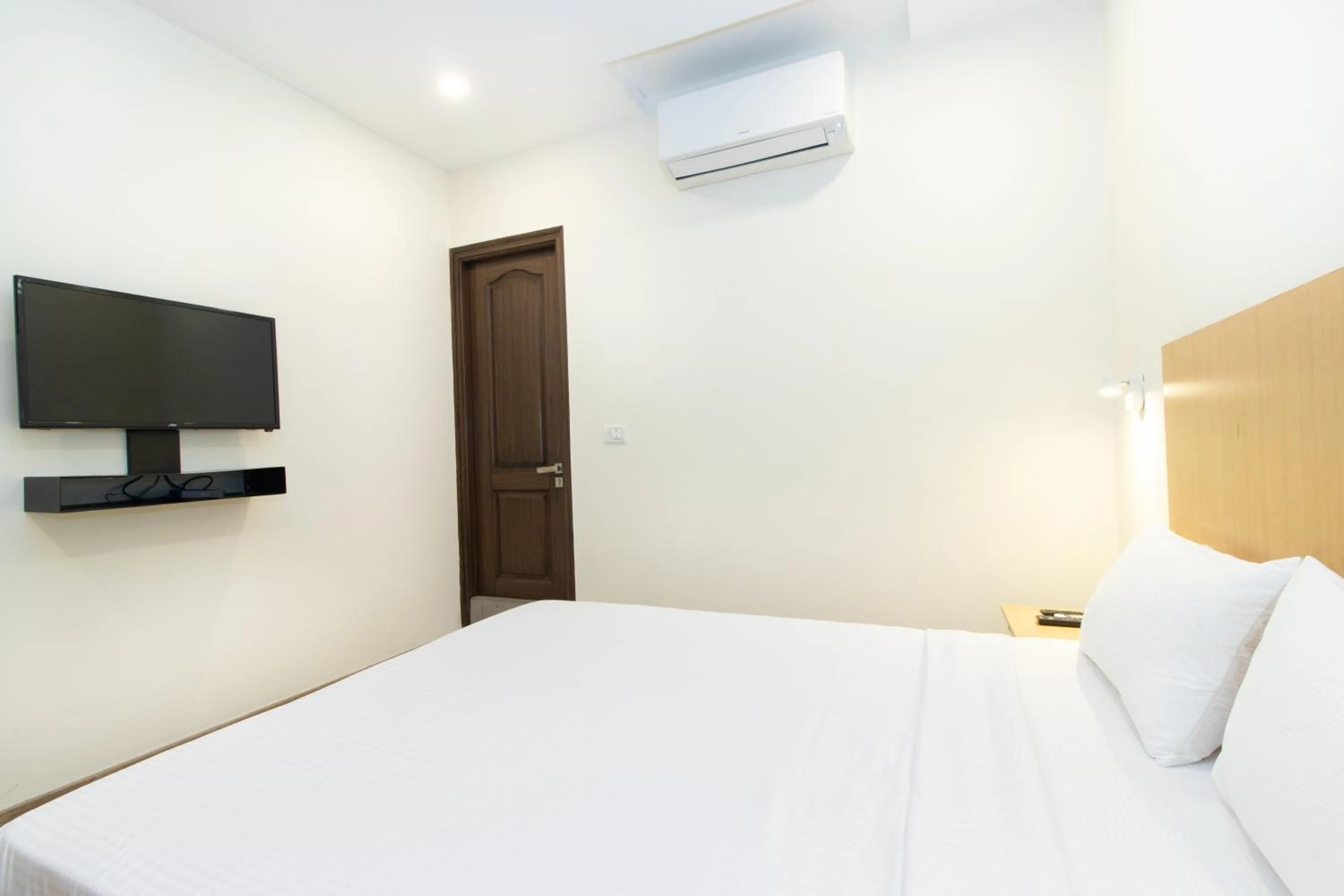 Bed in Sanctum Suites Richmond Road Bangalore