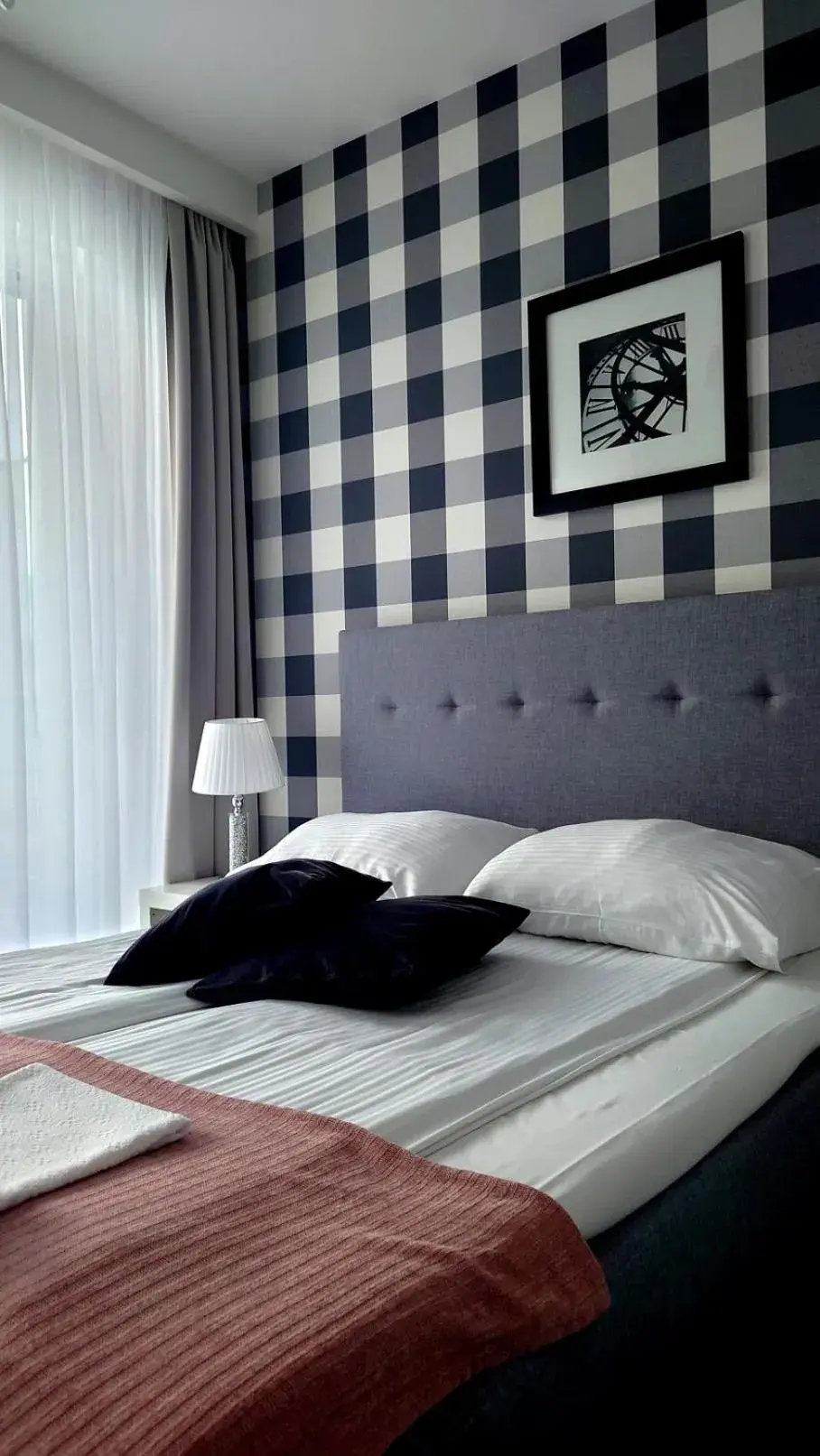 Superior Double Room in Willa Długa No 4 Bed & Breakfast - Gdynia Superior Double Room in Willa Długa No 4 Bed & Breakfast - Gdynia