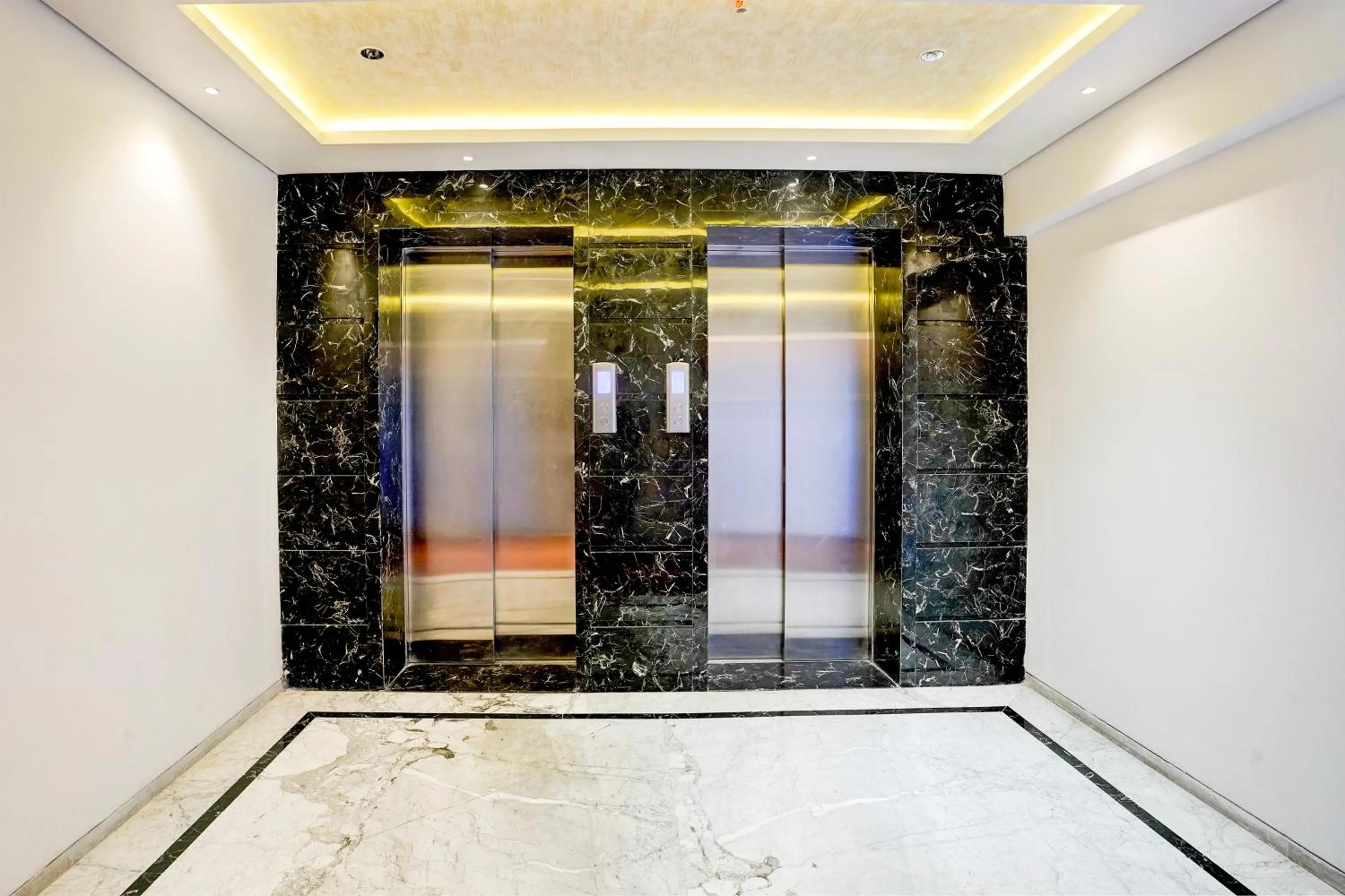 Other in Palette Magarpatta City formerly Emerald Guestimony