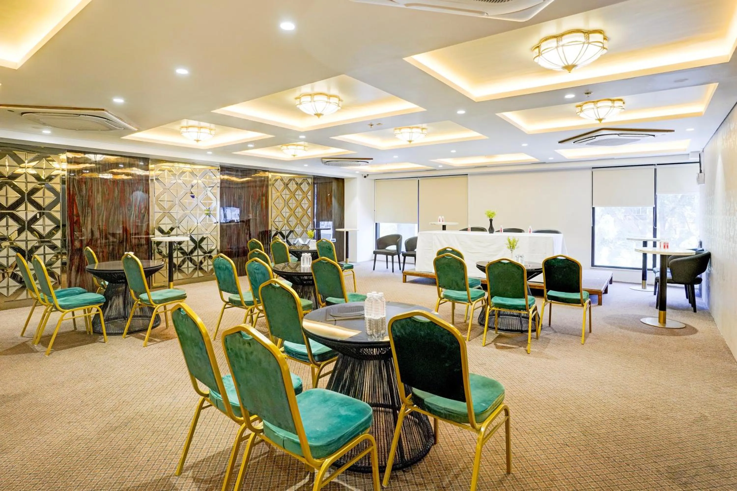 Other in Palette Magarpatta City formerly Emerald Guestimony