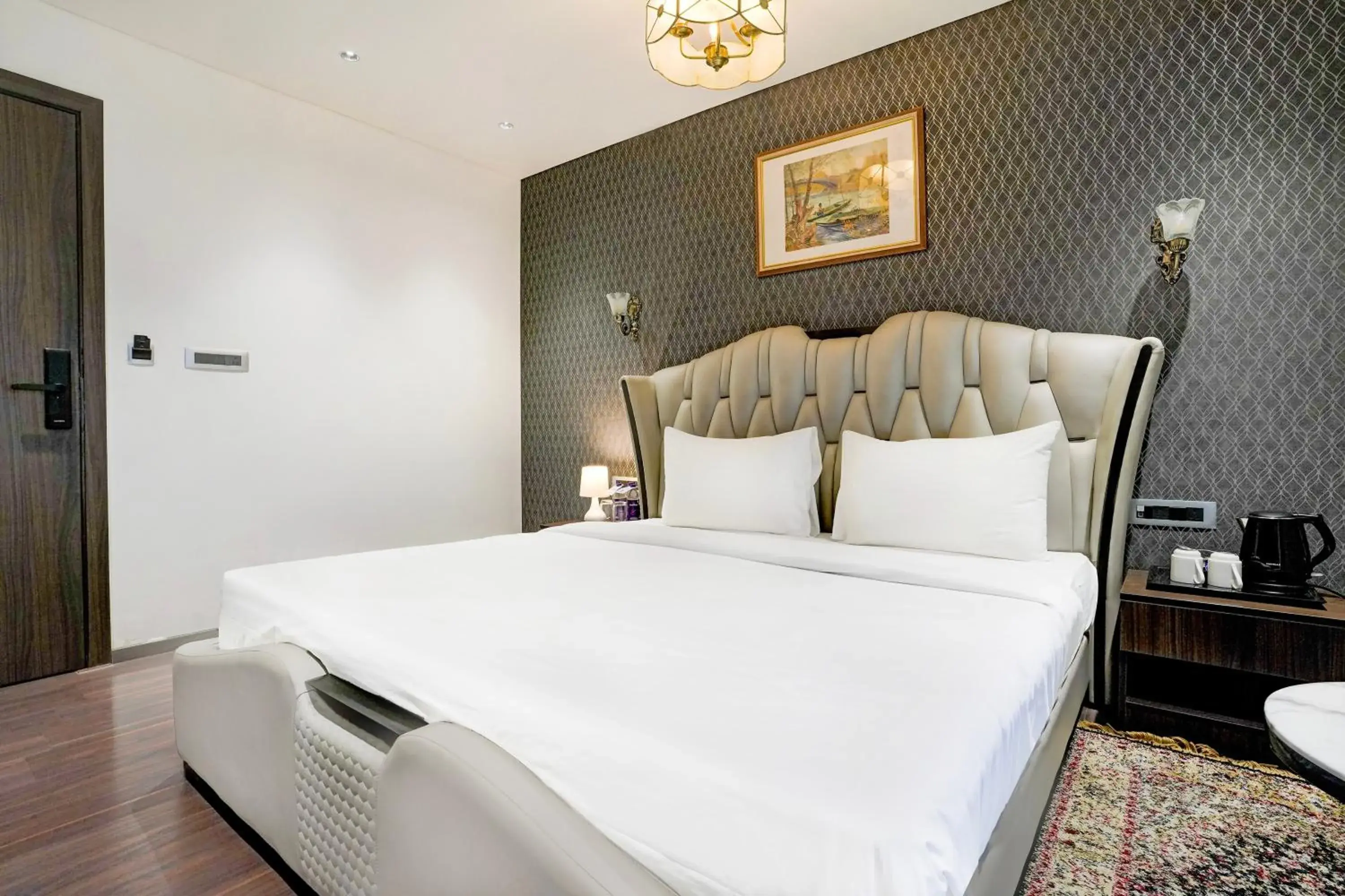 Classic Triple Room - single occupancy in Palette Magarpatta City formerly Emerald Guestimony Classic Triple Room - single occupancy in Palette Magarpatta City formerly Emerald Guestimony