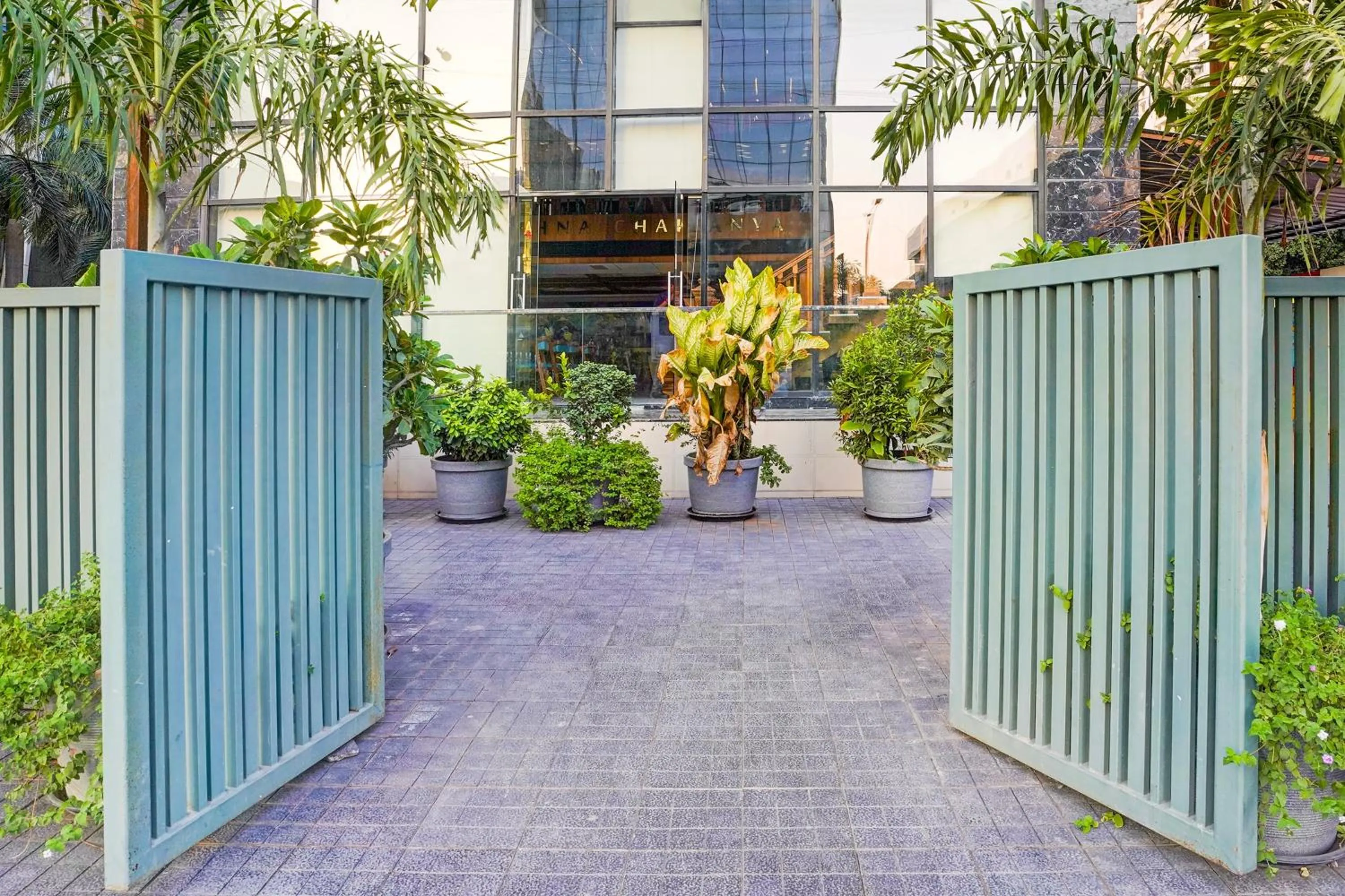 Facade/entrance in Palette Magarpatta City formerly Emerald Guestimony