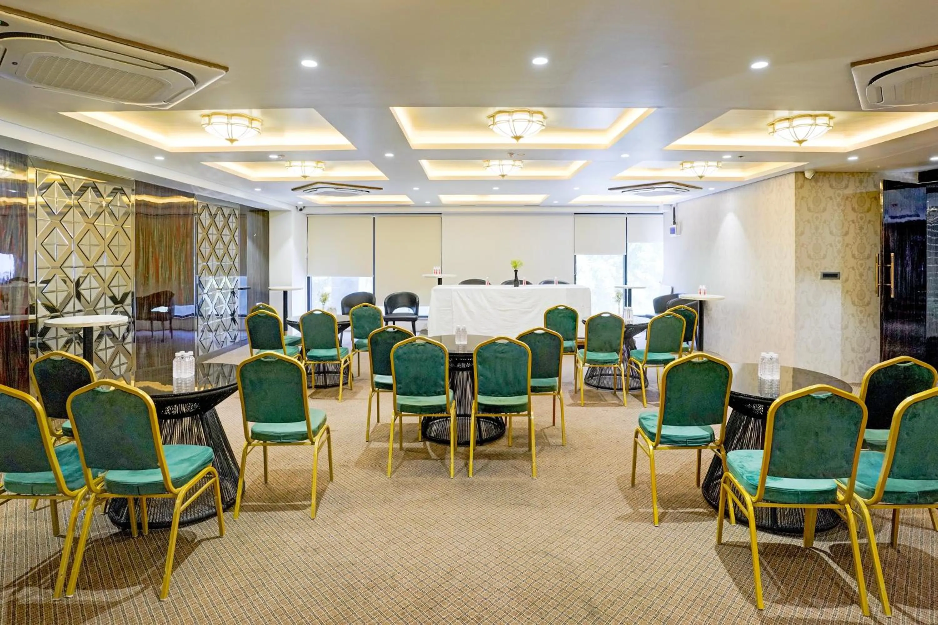 Other in Palette Magarpatta City formerly Emerald Guestimony