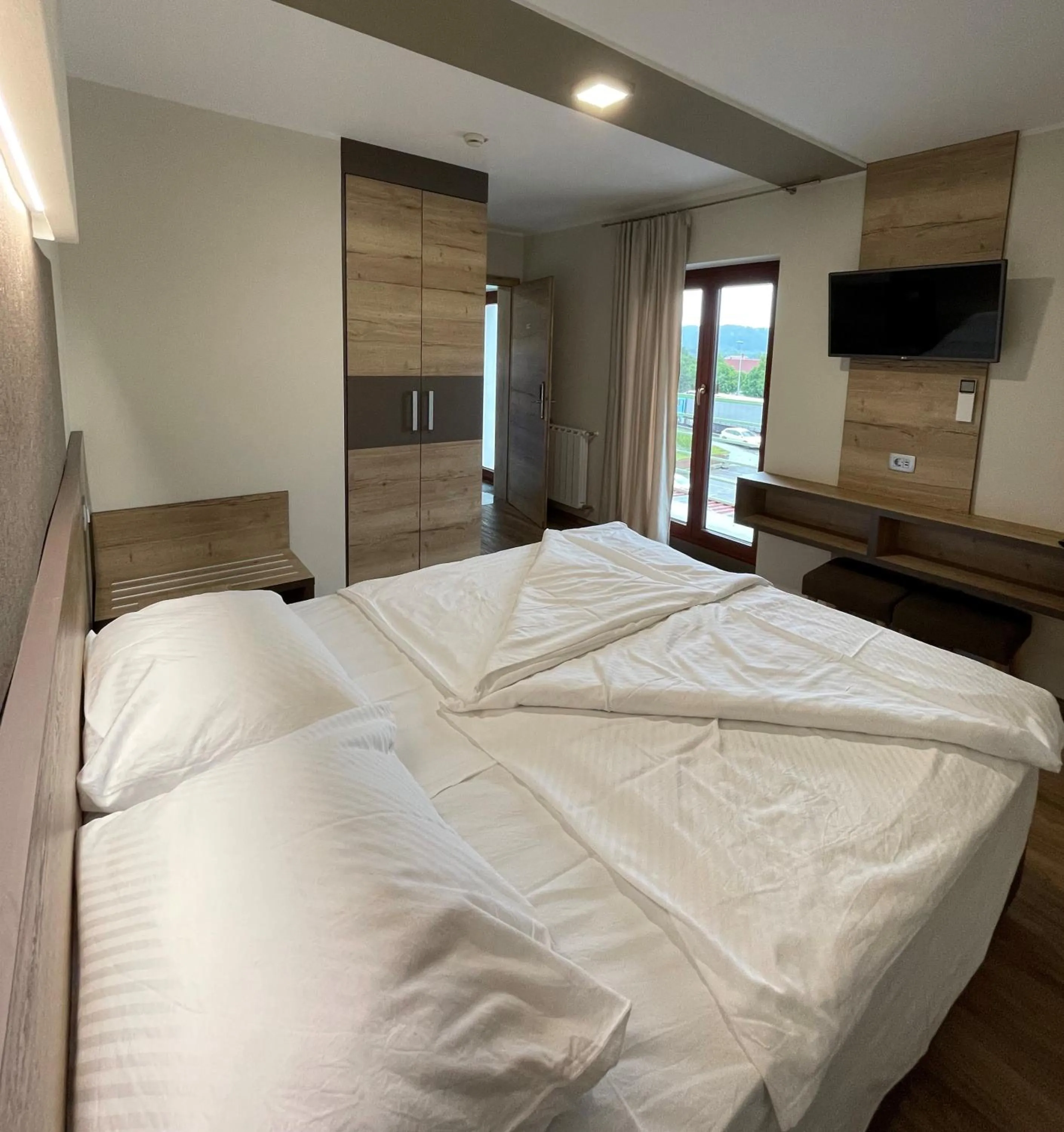 Double Room with Balcony in Hotel Roškar