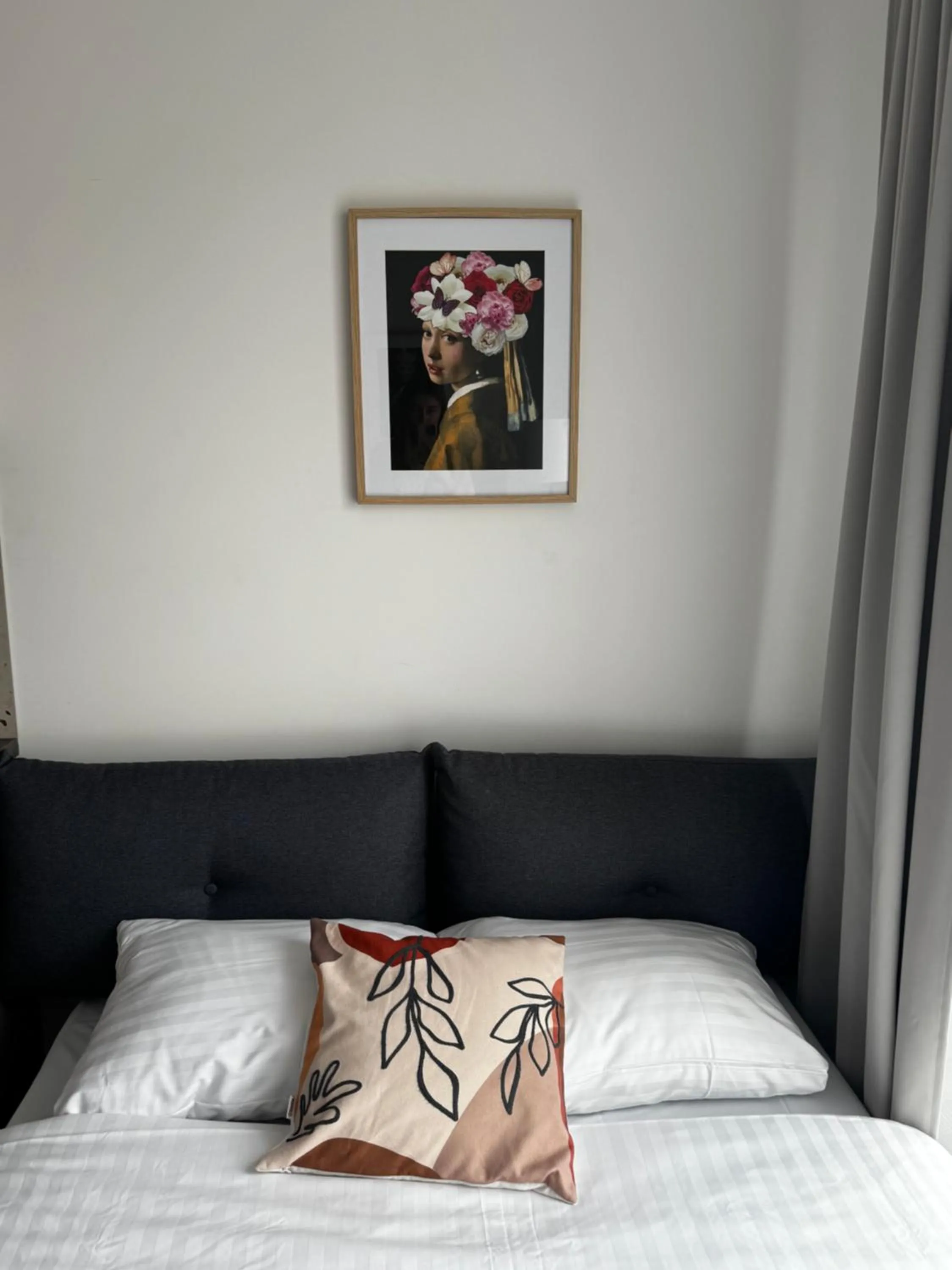 Bed in Platon Residence Apartments