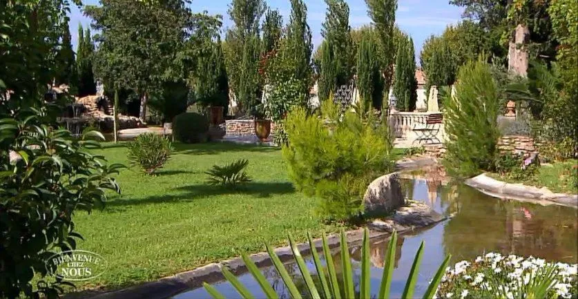 Property building in Château des Fontaines