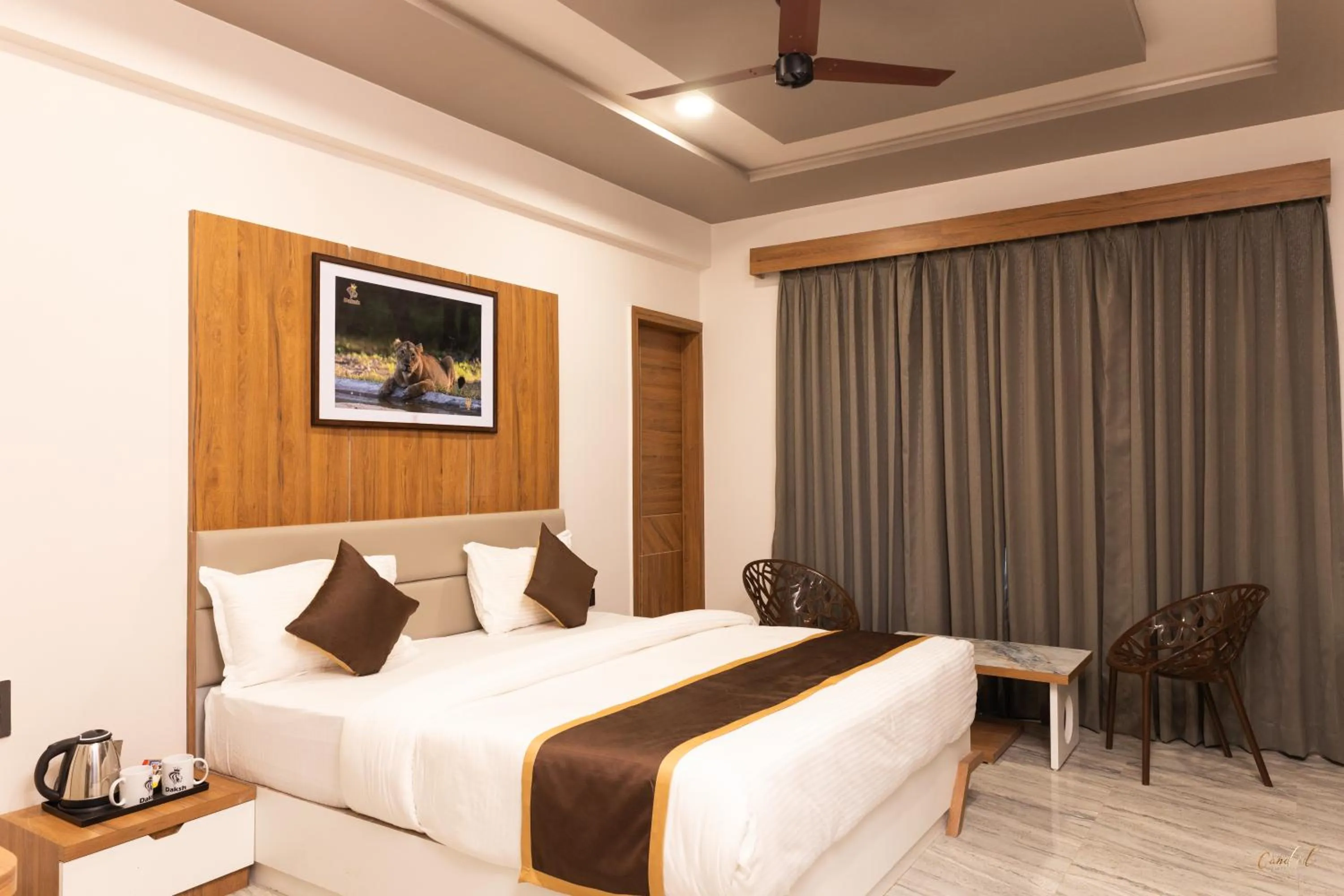 Bed in Daksh Eden Greenz -A Luxury Resort in Sasan Gir