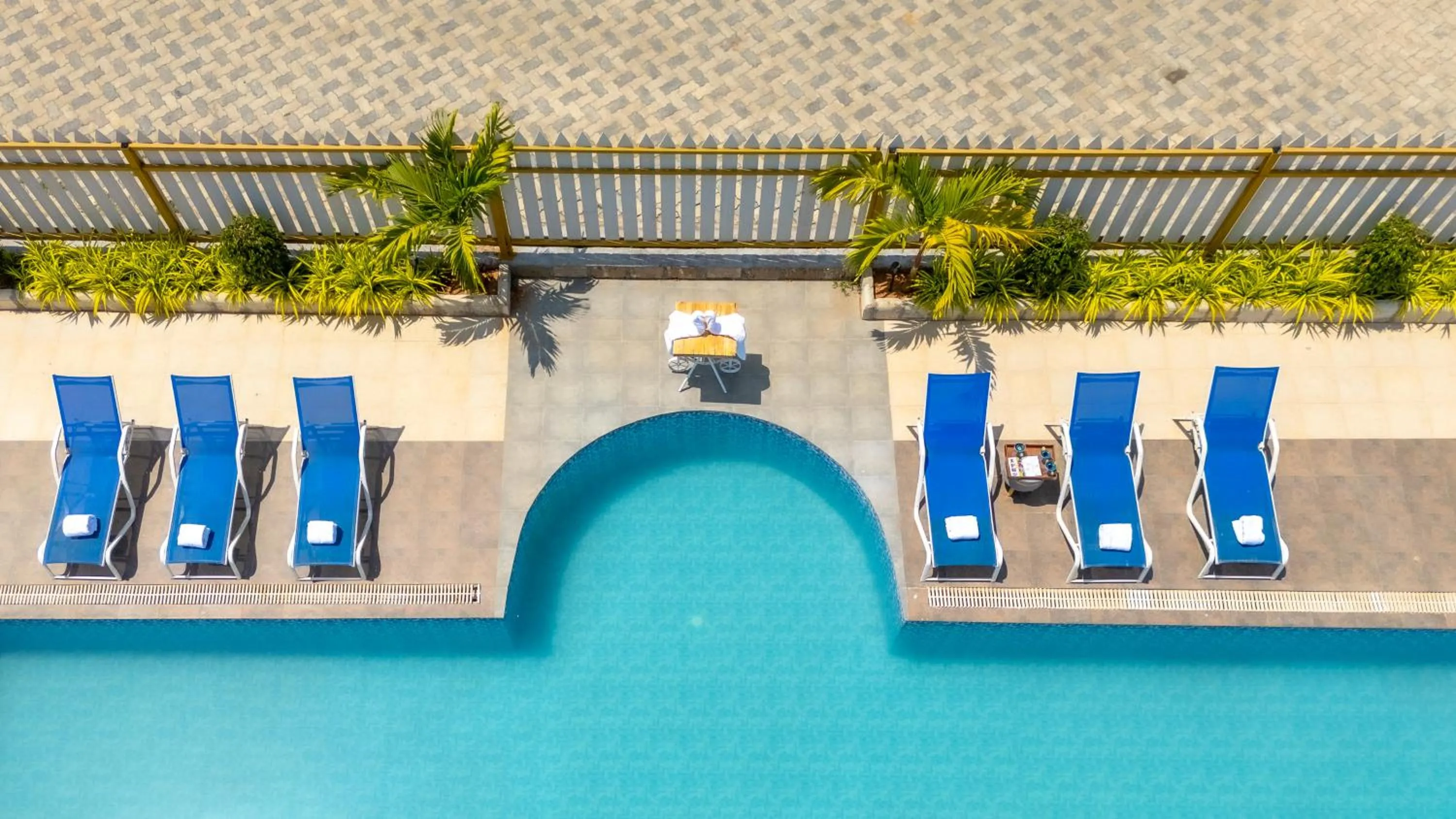 Swimming pool in Daksh Eden Greenz -A Luxury Resort in Sasan Gir