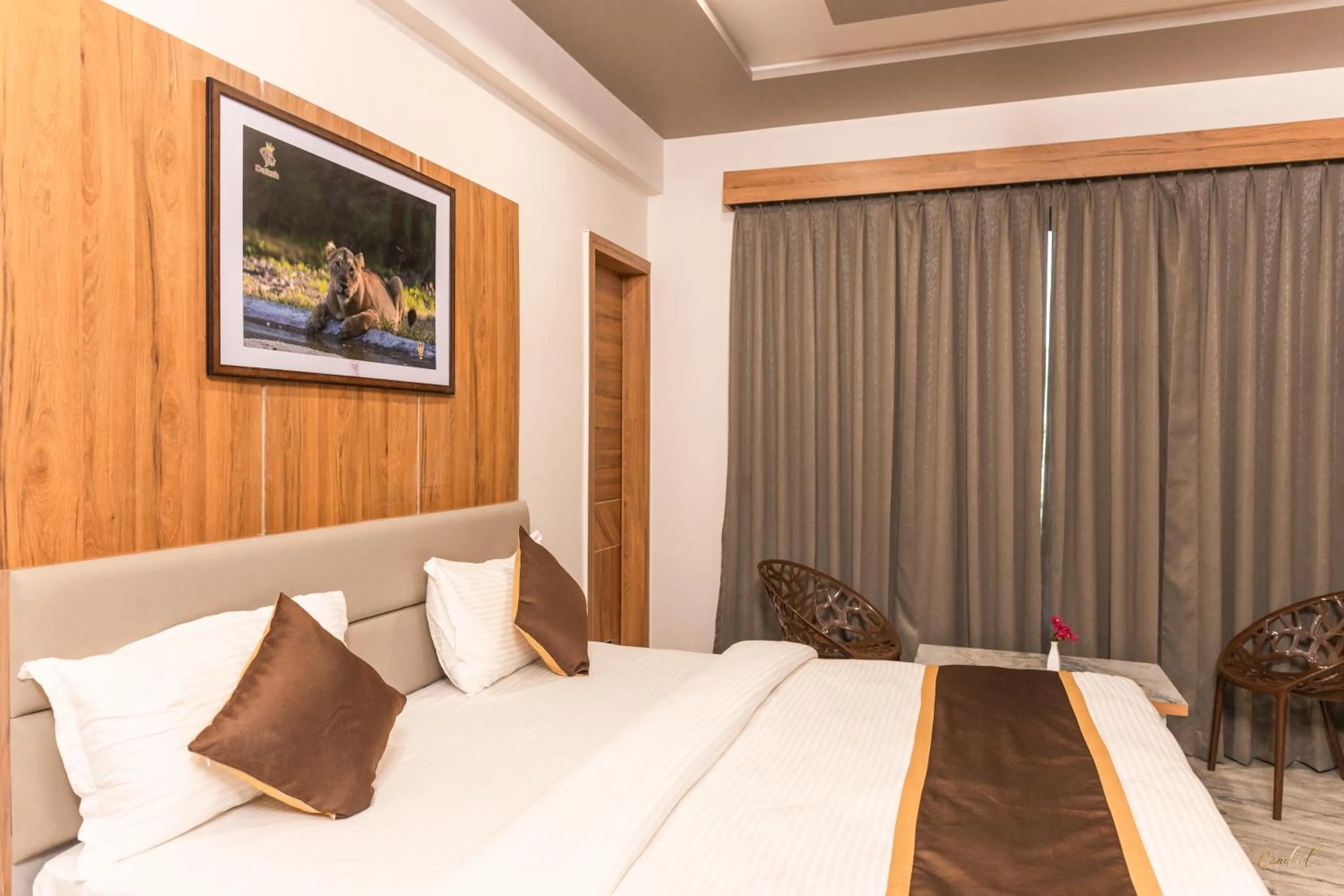 Bedroom, Bed in Daksh Eden Greenz -A Luxury Resort in Sasan Gir