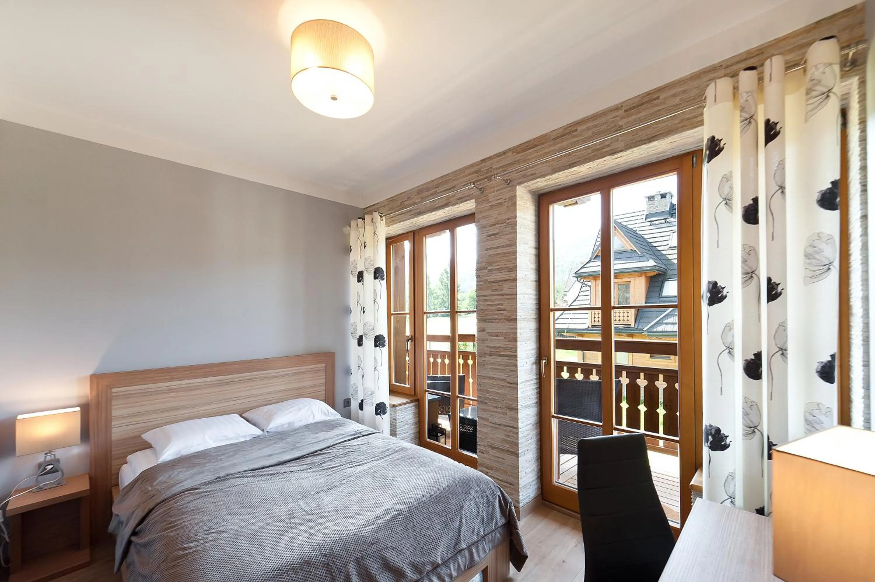 Bedroom, Bed in Apartamenty Lipki Park, Sun & Snow