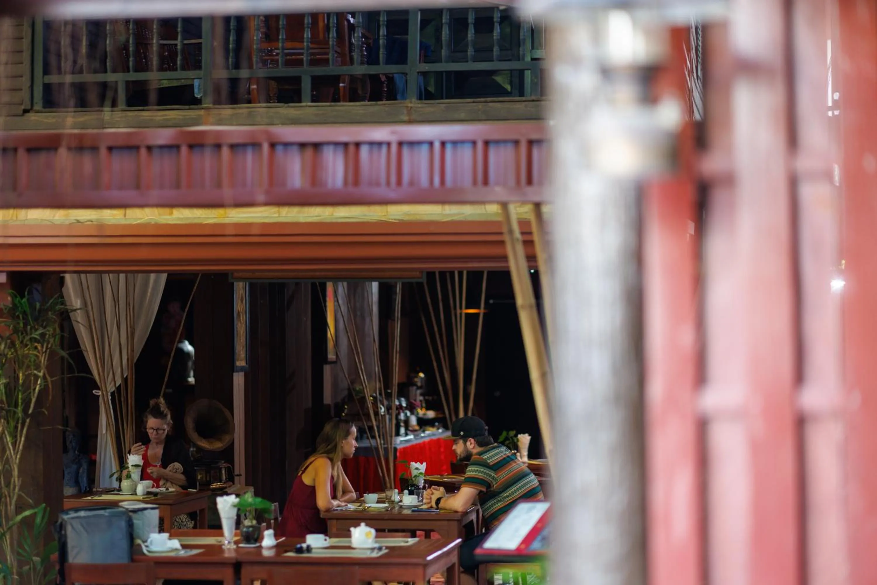 Restaurant/places to eat in RESIDENCE 1960