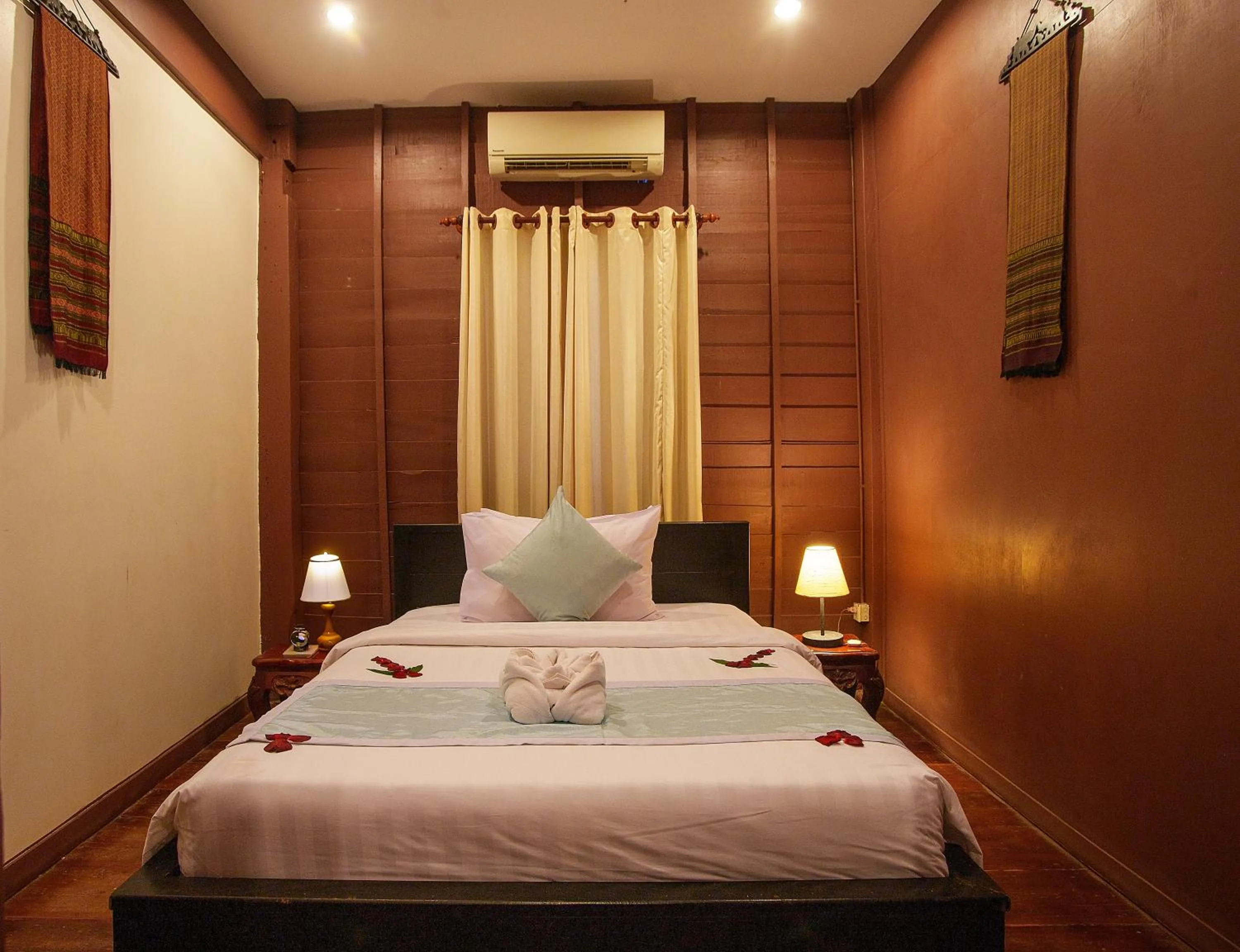 Bed in RESIDENCE 1960