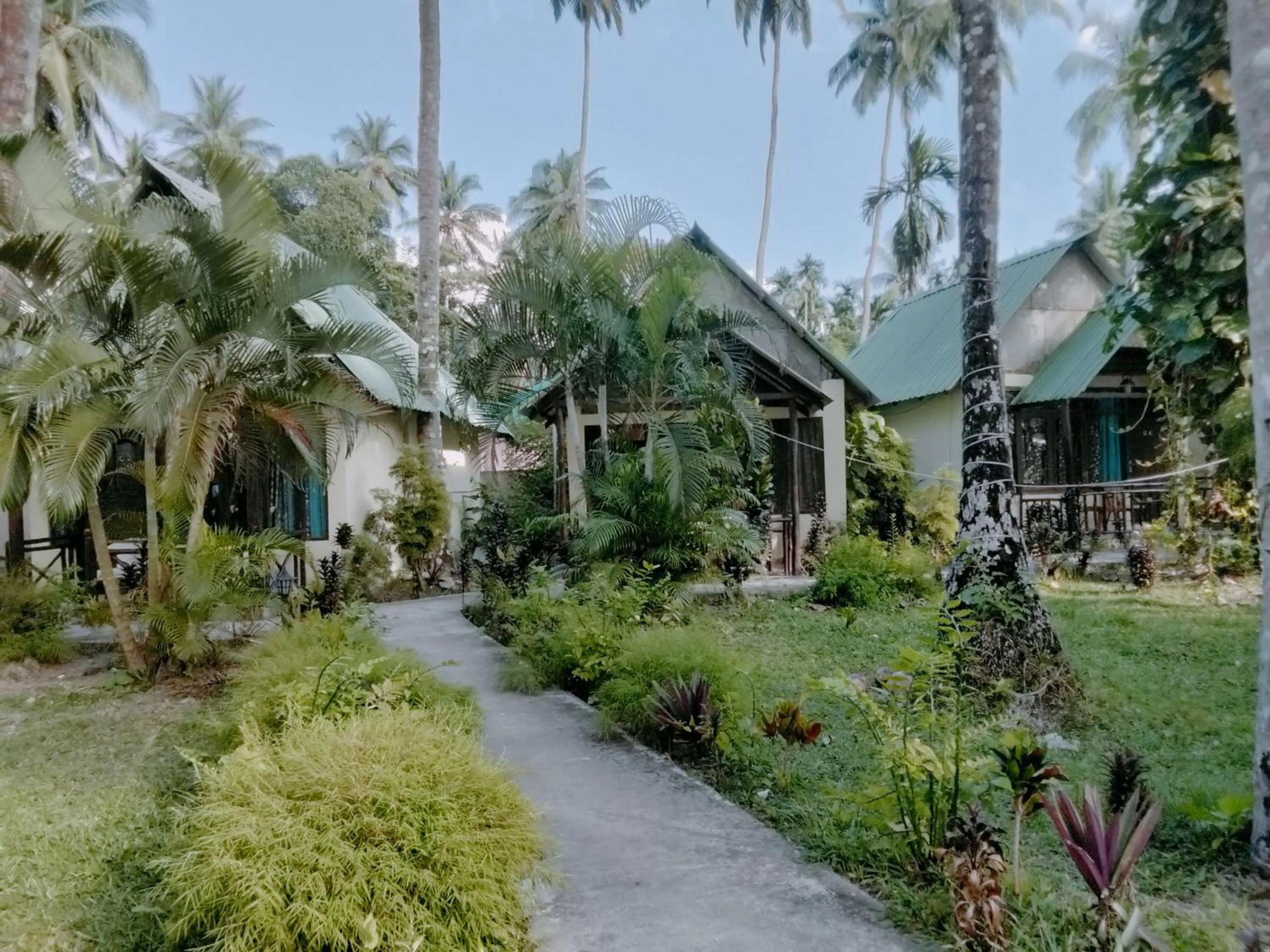 Property building in Ocean Pearl Beach Resort