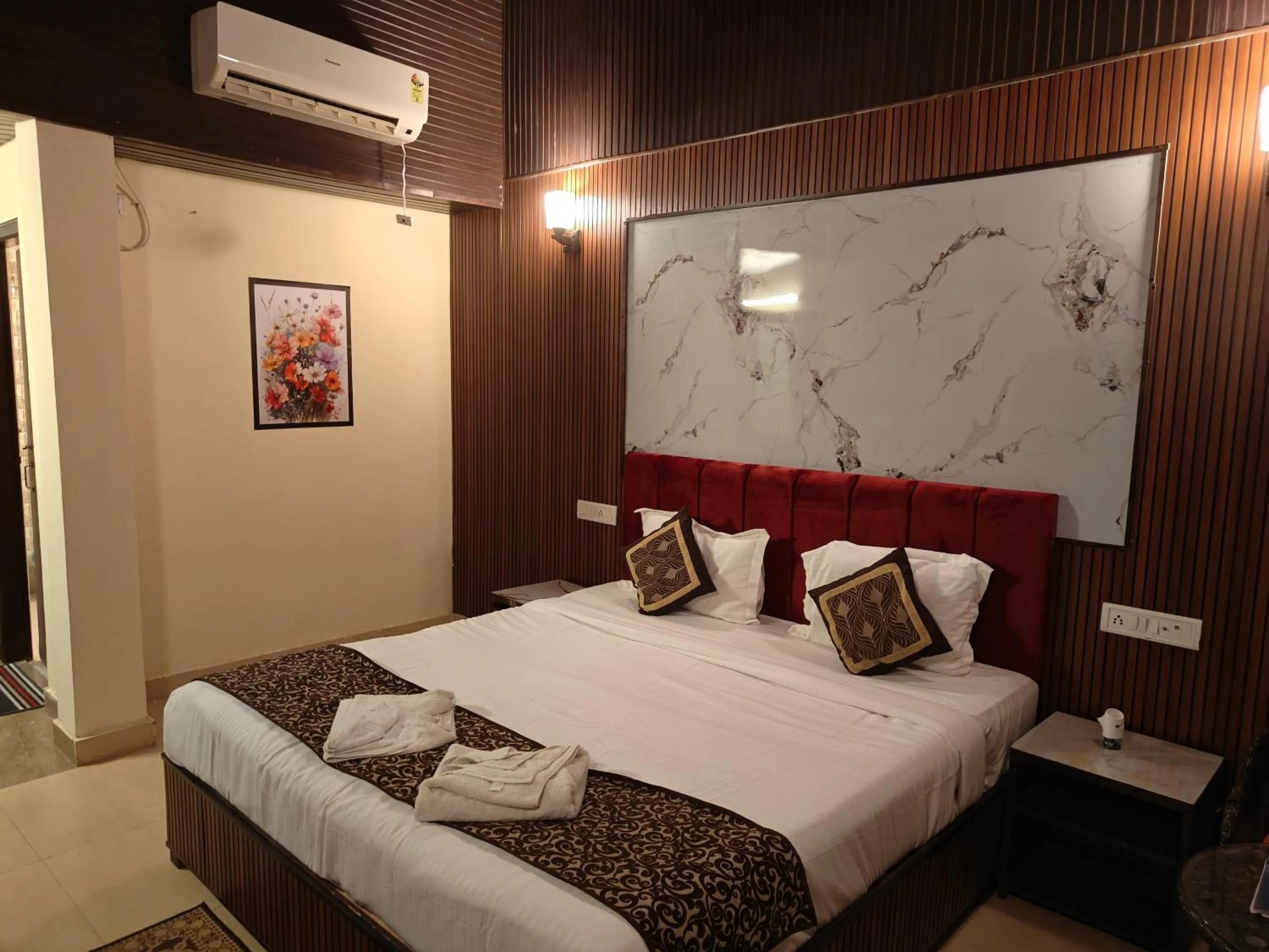 Photo of the whole room in Ocean Pearl Beach Resort