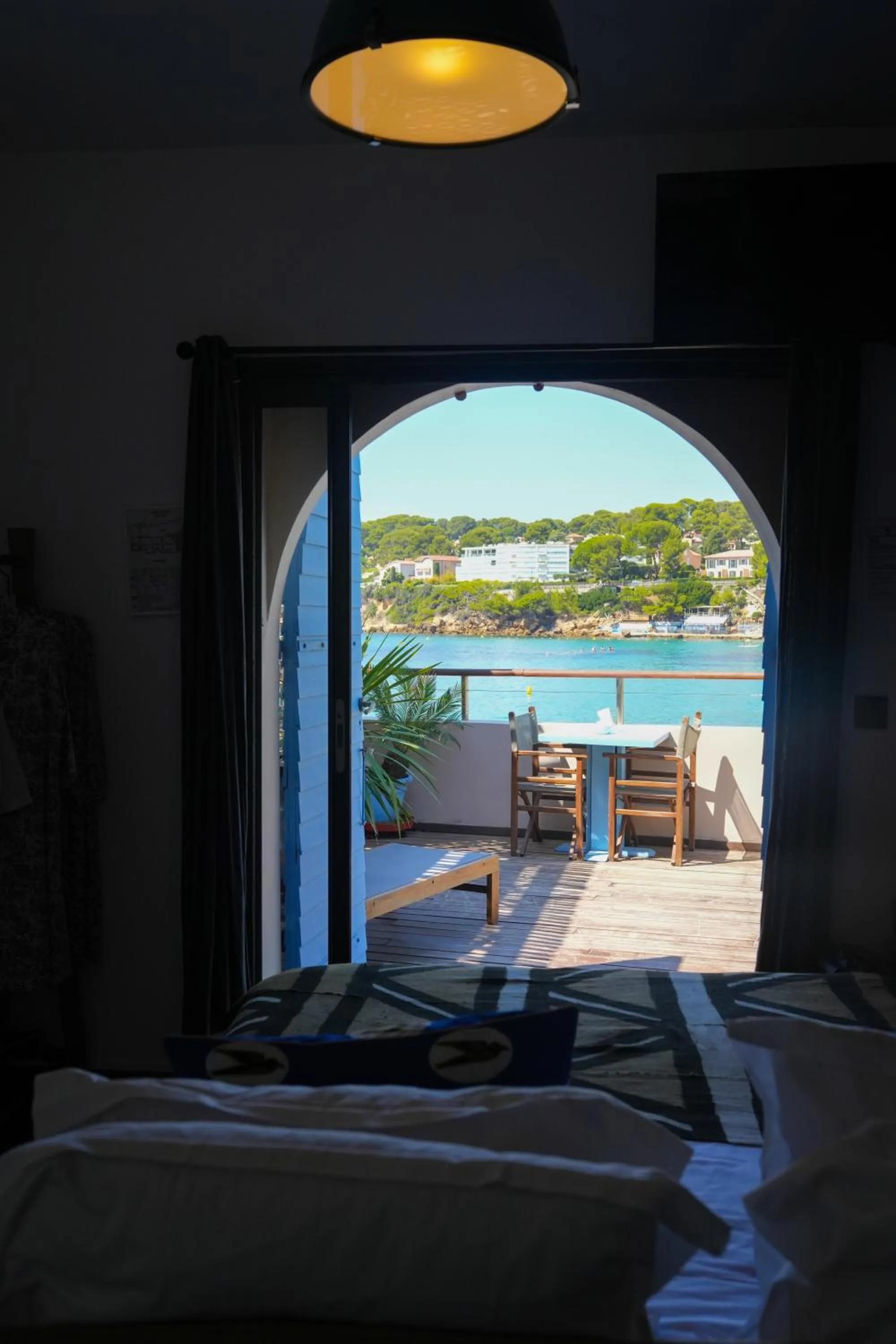 View (from property/room), Bed in O Petit Monde