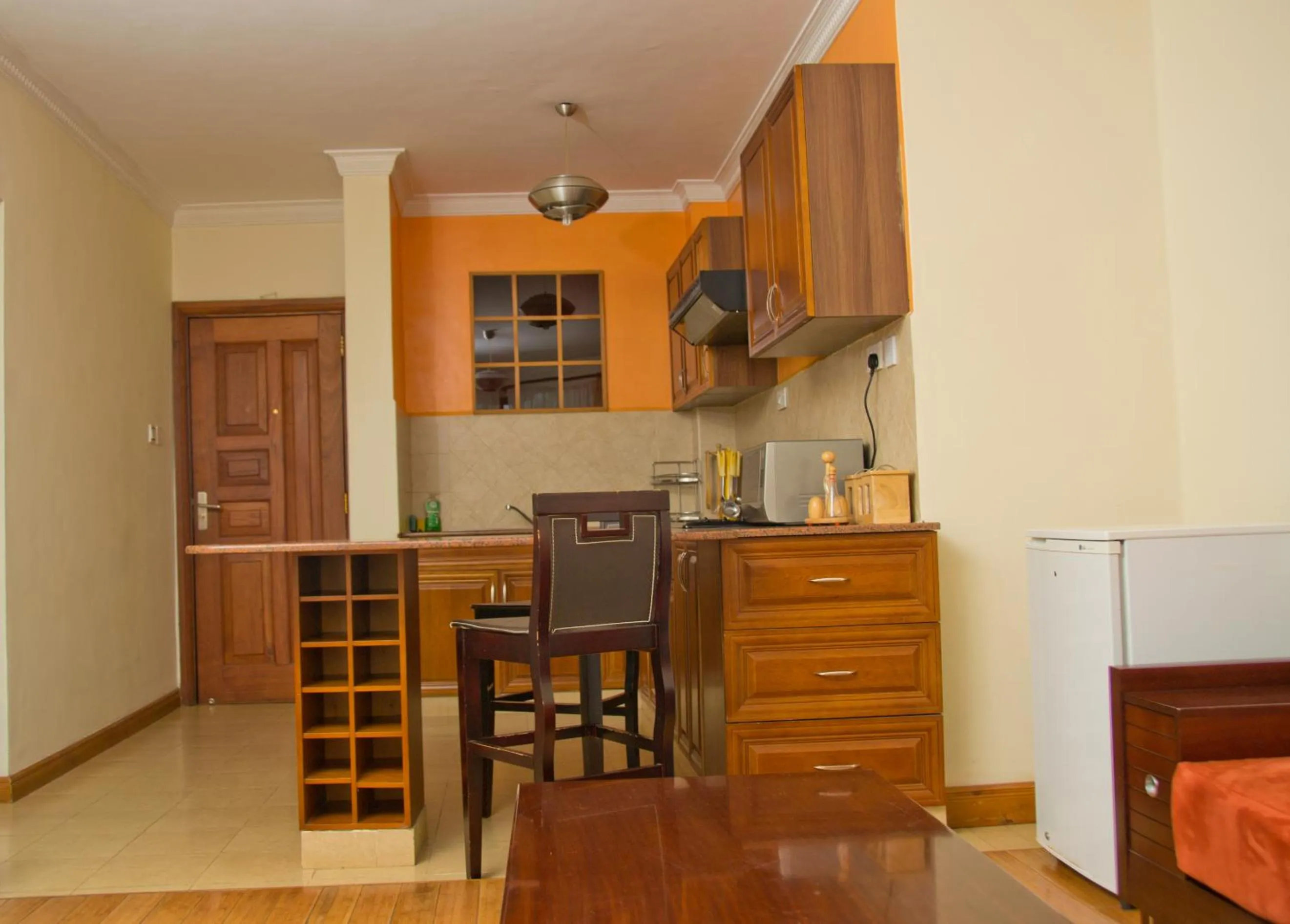 Kitchen or kitchenette in Natural Oak Apartments