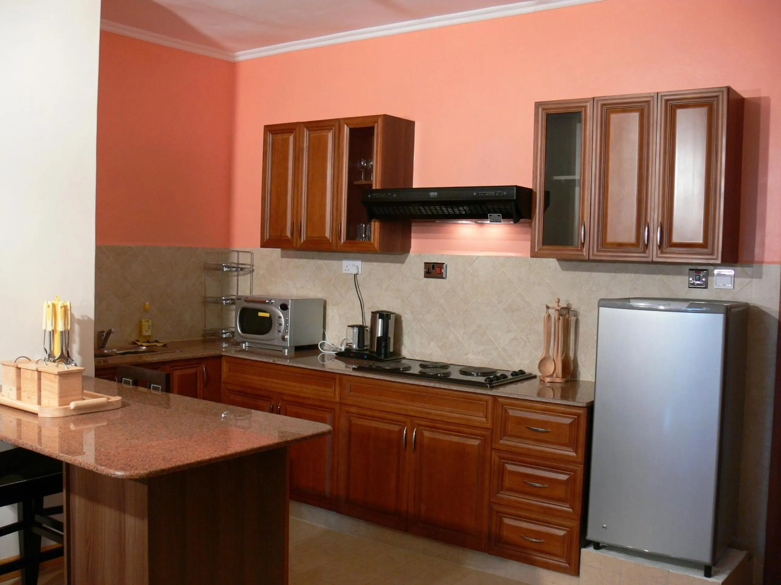 Kitchen or kitchenette in Natural Oak Apartments