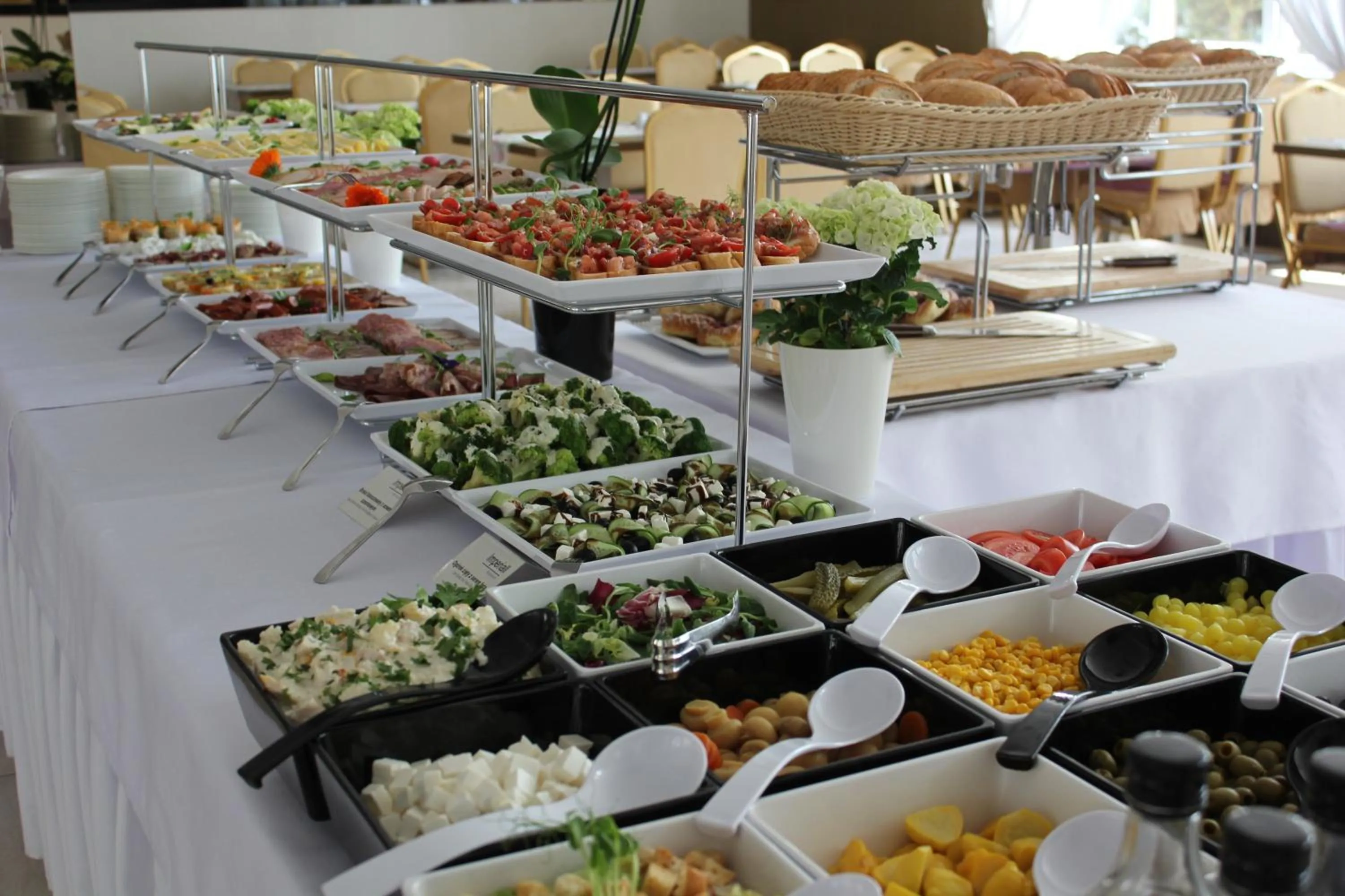 Food in Imperiall Resort & MediSpa