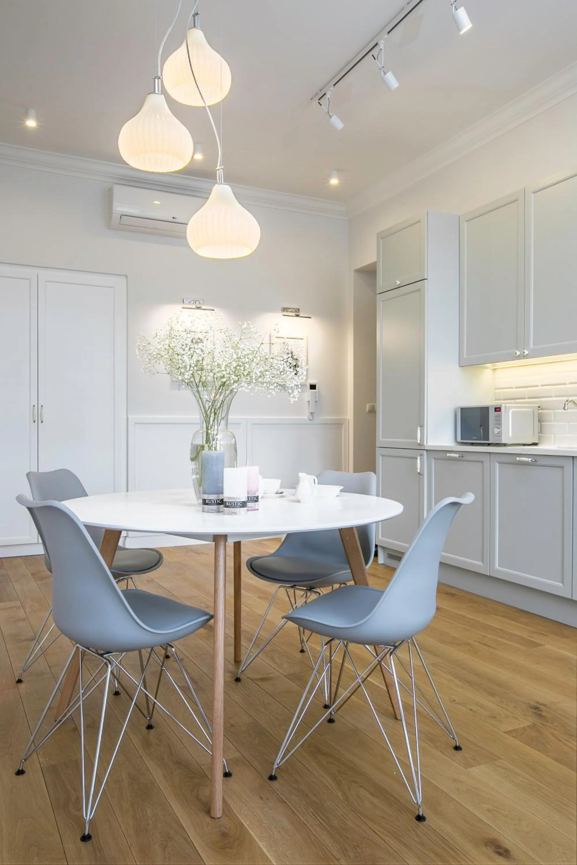Dining area in MINT Luxury Apartments at the Main Square