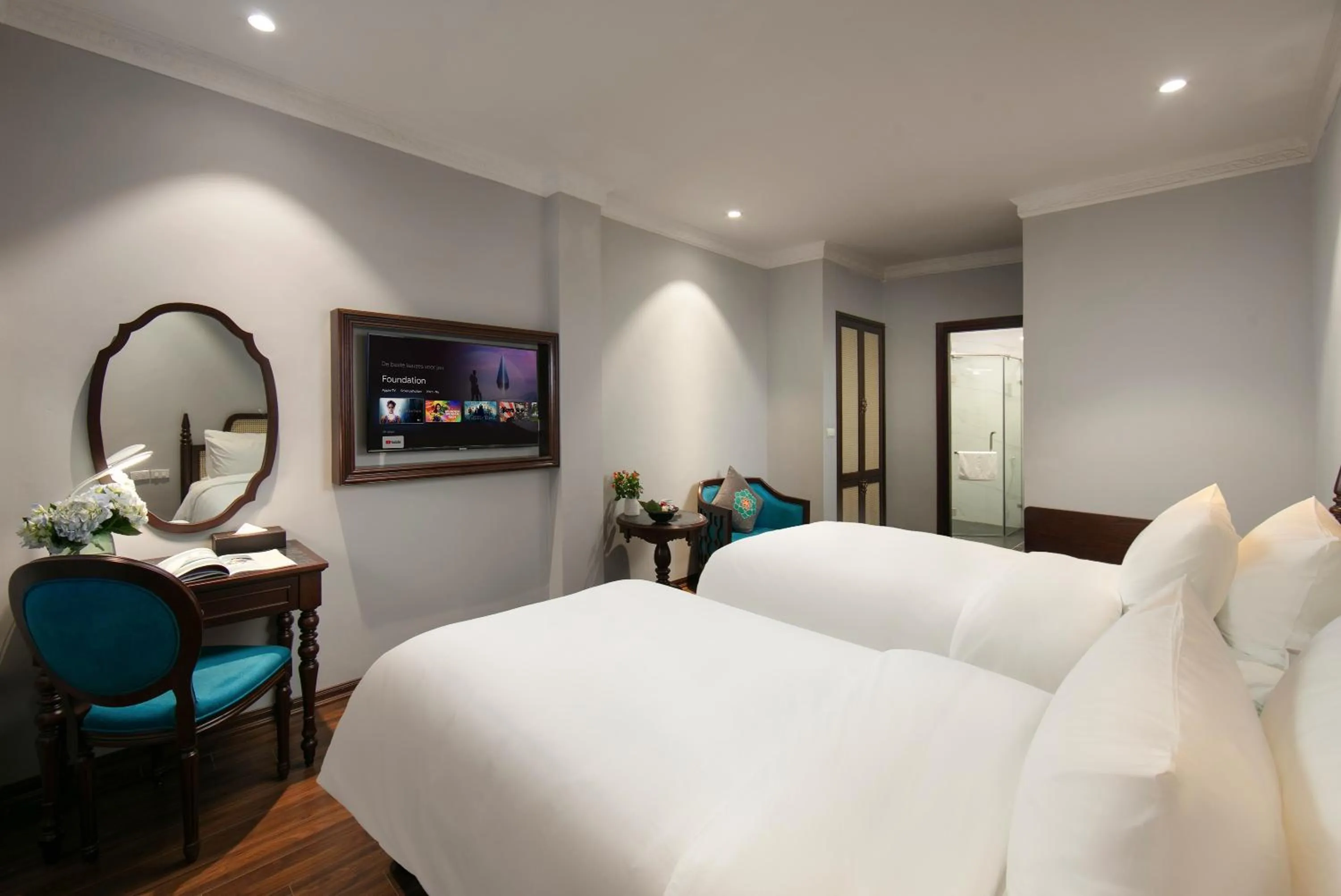 Bedroom, Bed in Serene Central Hotel
