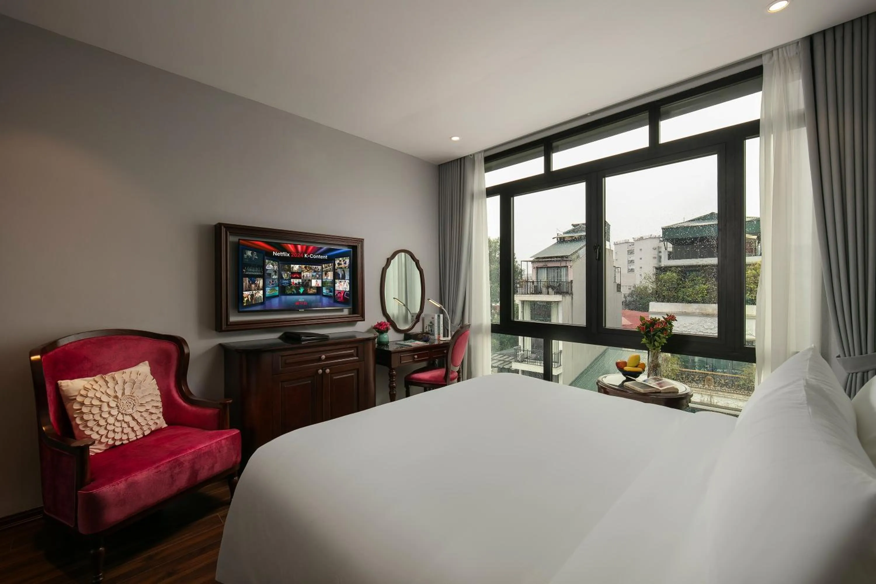 Bedroom, Bed in Serene Central Hotel