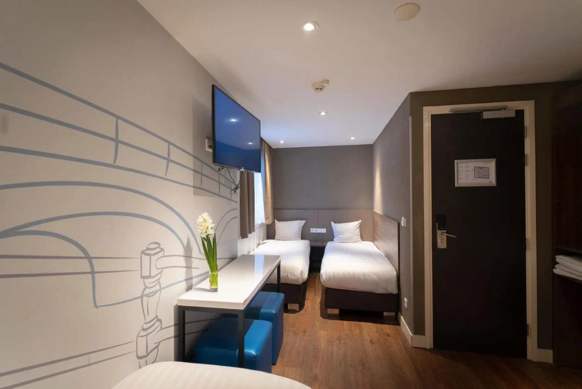 Bed in The Old Nickel Hotel