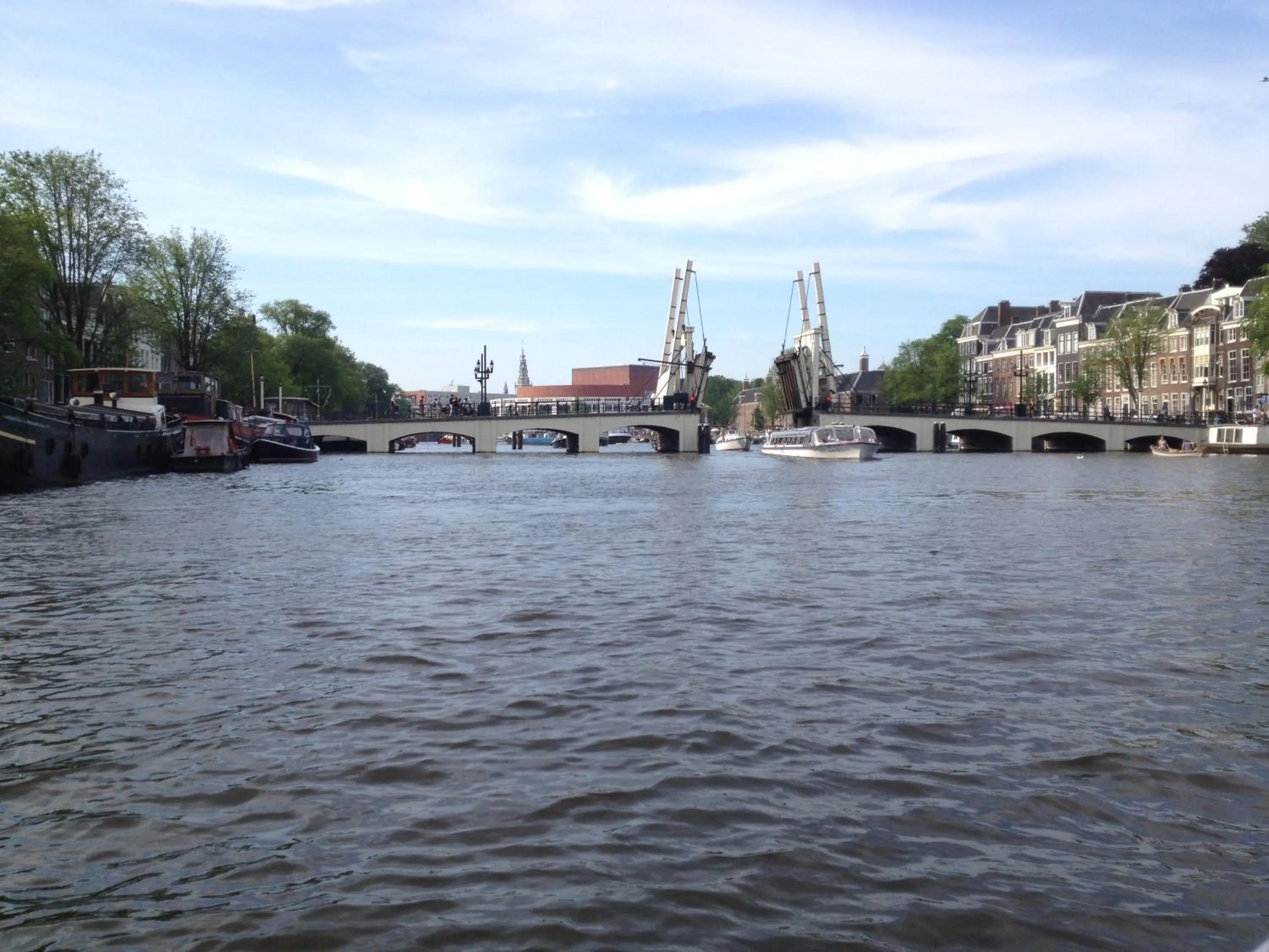 Area and facilities in The Old Nickel Hotel