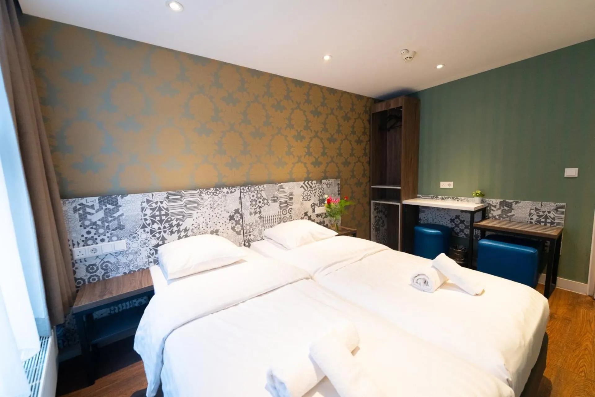 Bed in The Old Nickel Hotel