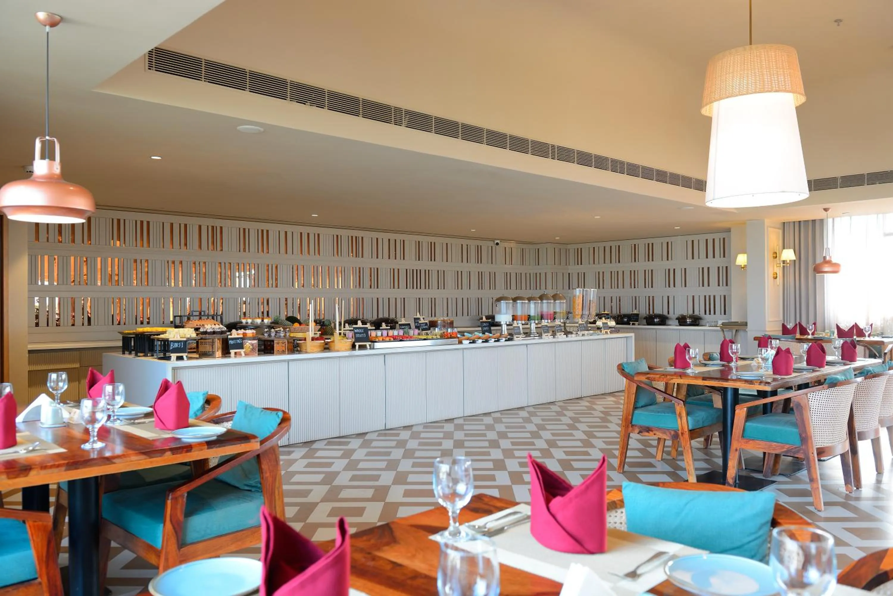 Restaurant/places to eat in Treat Hotel Nashik City Center