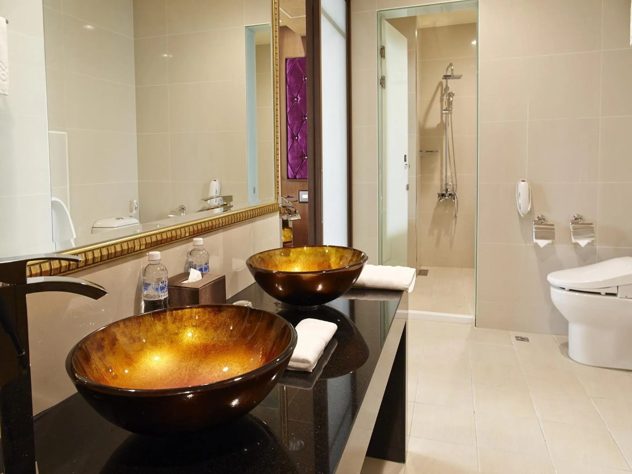 Bathroom in Royal Chiayi Hotel