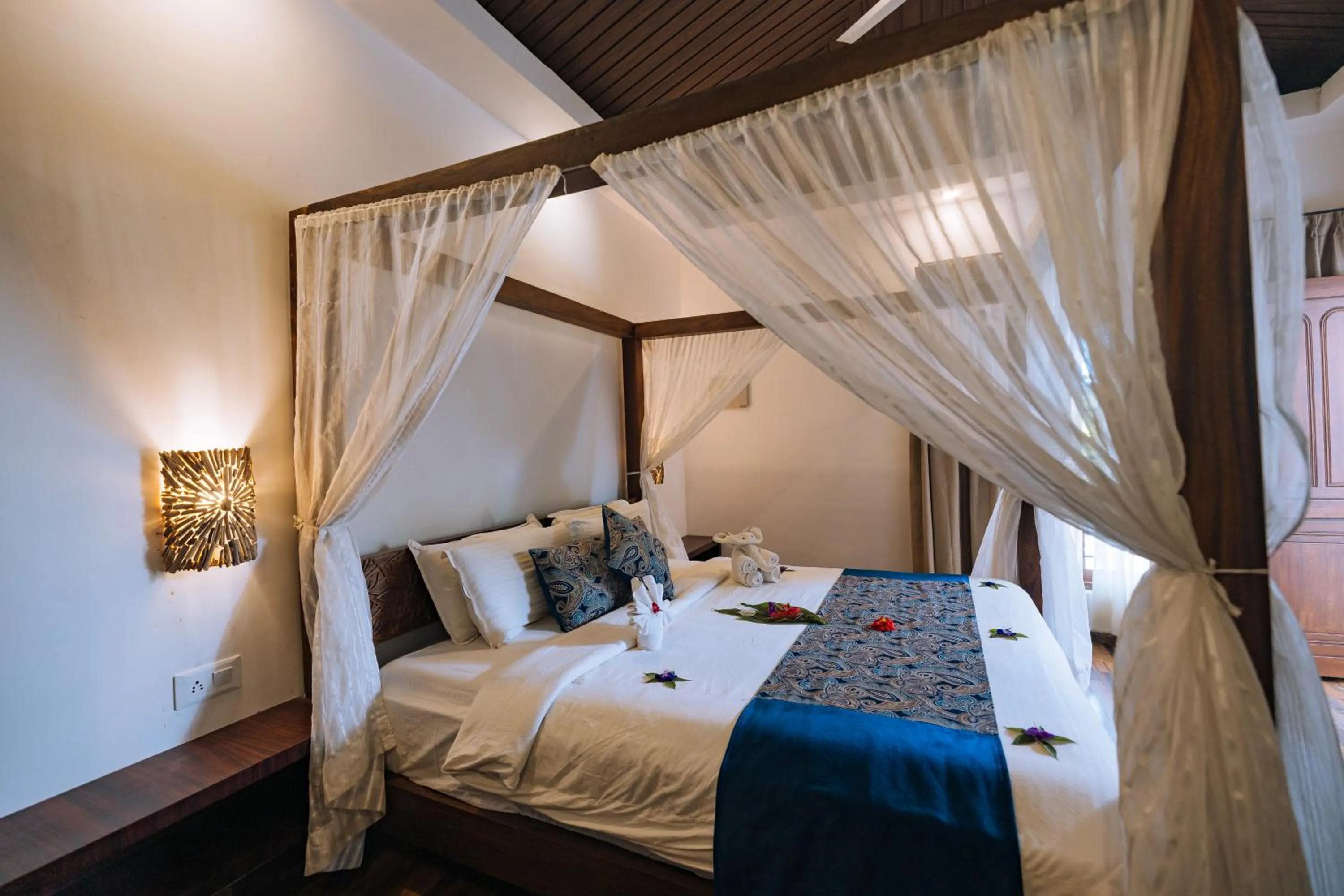 Bed in Elixir Woods Luxury Resort And Spa, Munnar