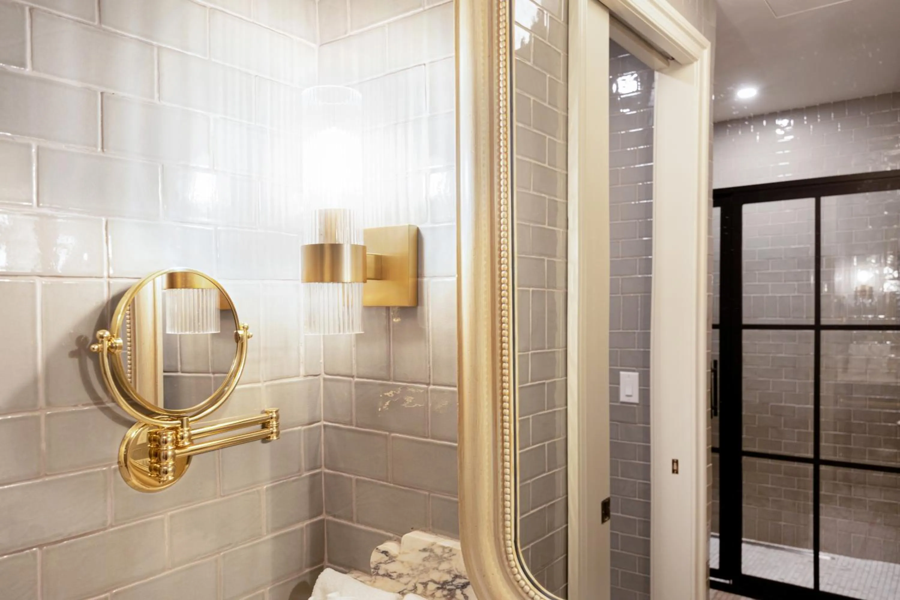 Bathroom in Hotel Cleo, Knoxville Downtown, a Tribute Portfolio Hotel