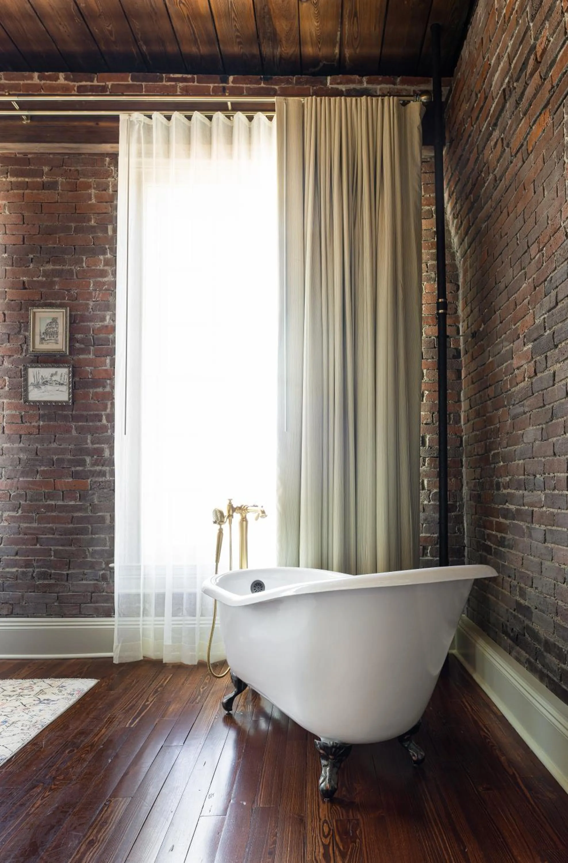 Hotel Cleo, Knoxville Downtown, a Tribute Portfolio Hotel